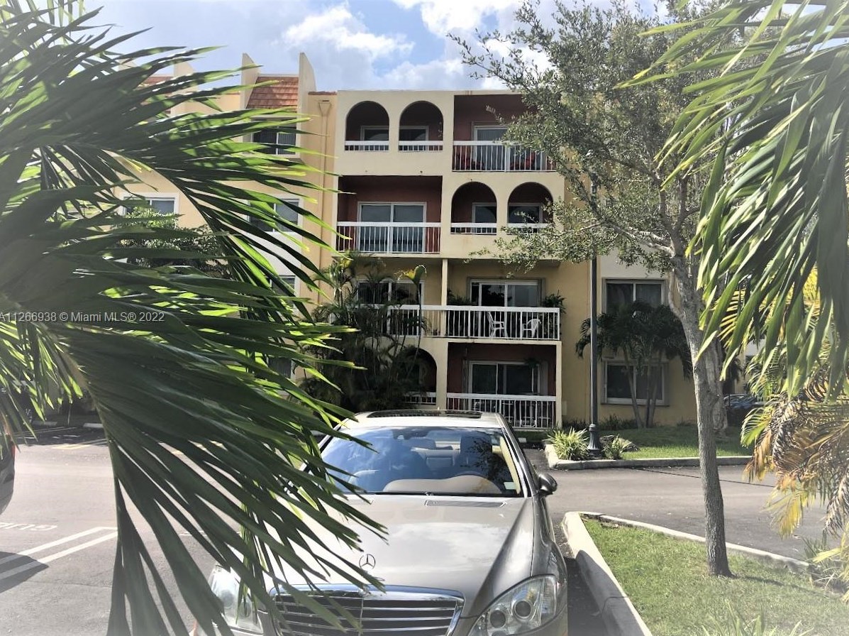 7815 Camino Real #i 202, Miami, FL 33143