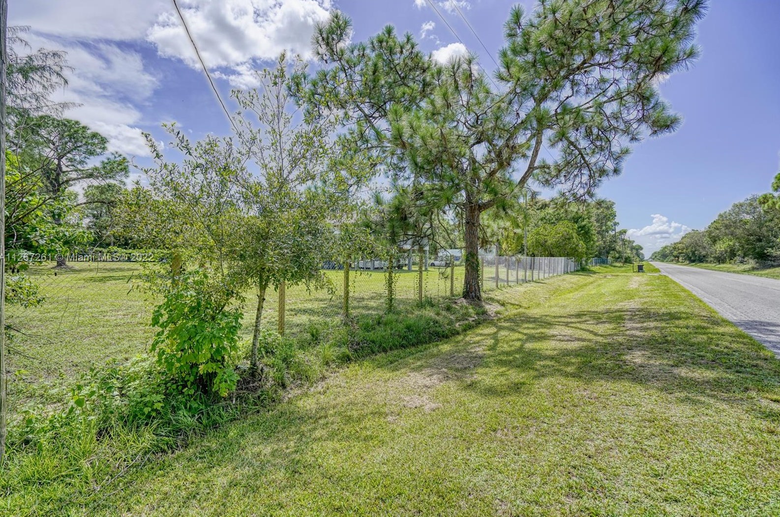 660 Pine Cone Ave, Clewiston, FL 33440