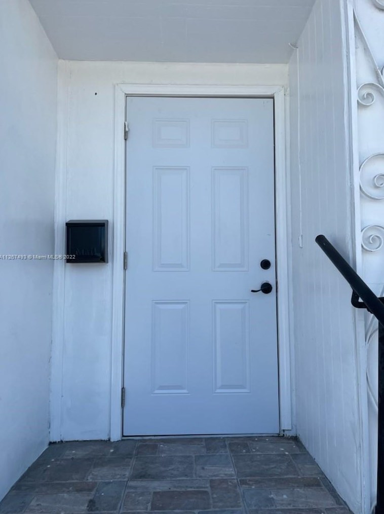 1844 Sheridan St, Hollywood FL  33020-2117 exterior