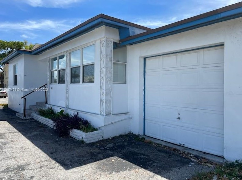 1844 Sheridan St, Hollywood, FL 33020