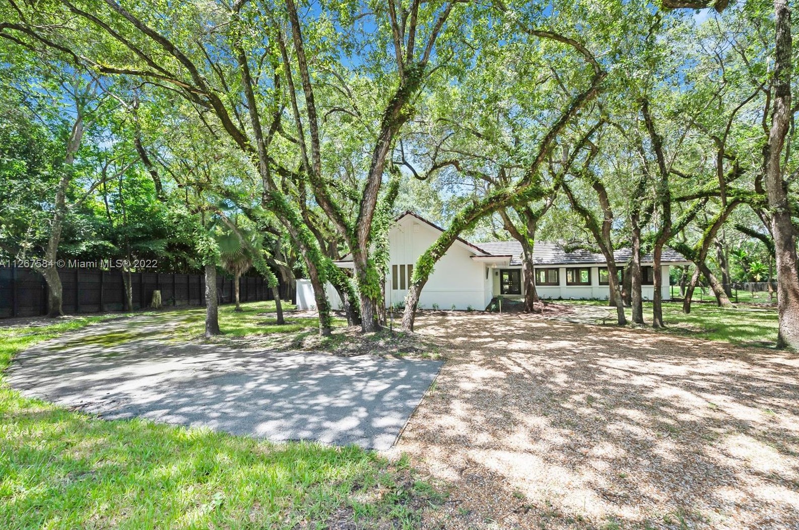 10400 Coral Creek Rd, Miami, FL 33156