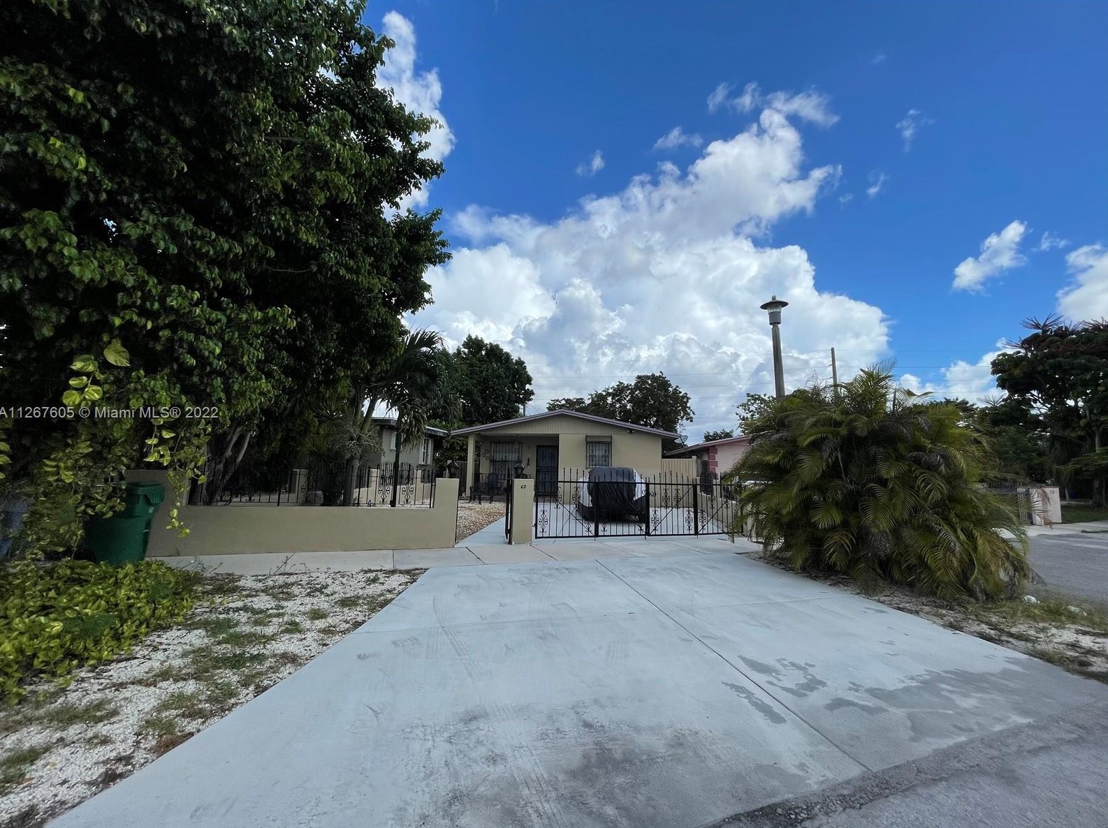 60 Flagami Blvd, Miami FL  33144-2662 exterior