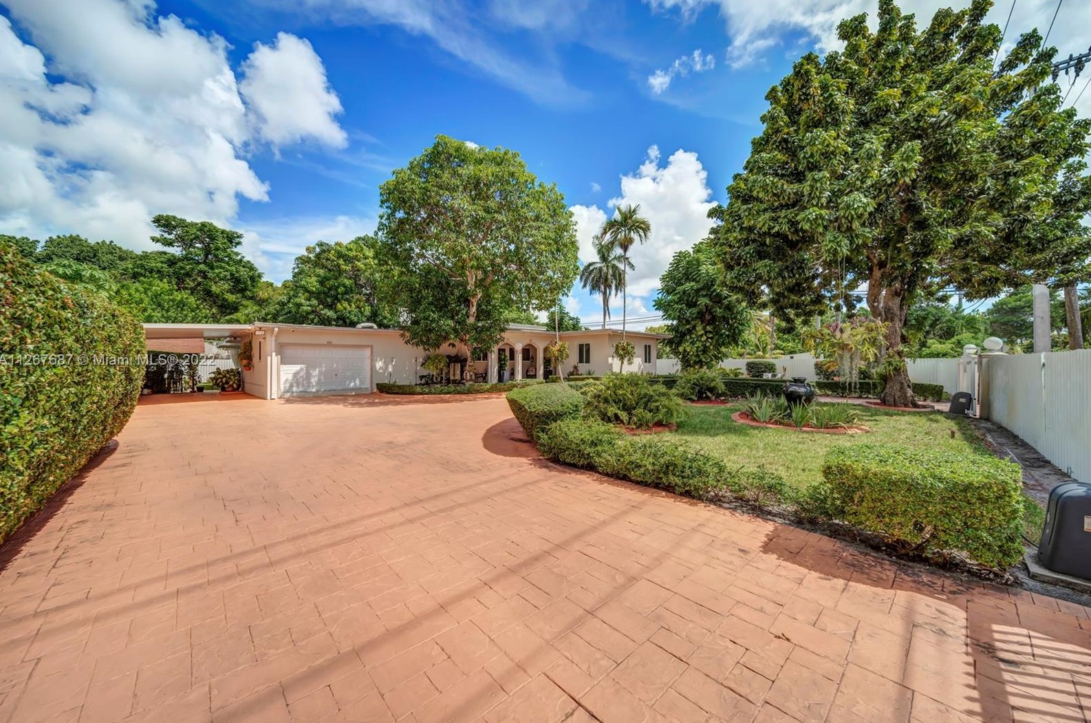 14901 8th Ave, Miami, FL 33161-2308