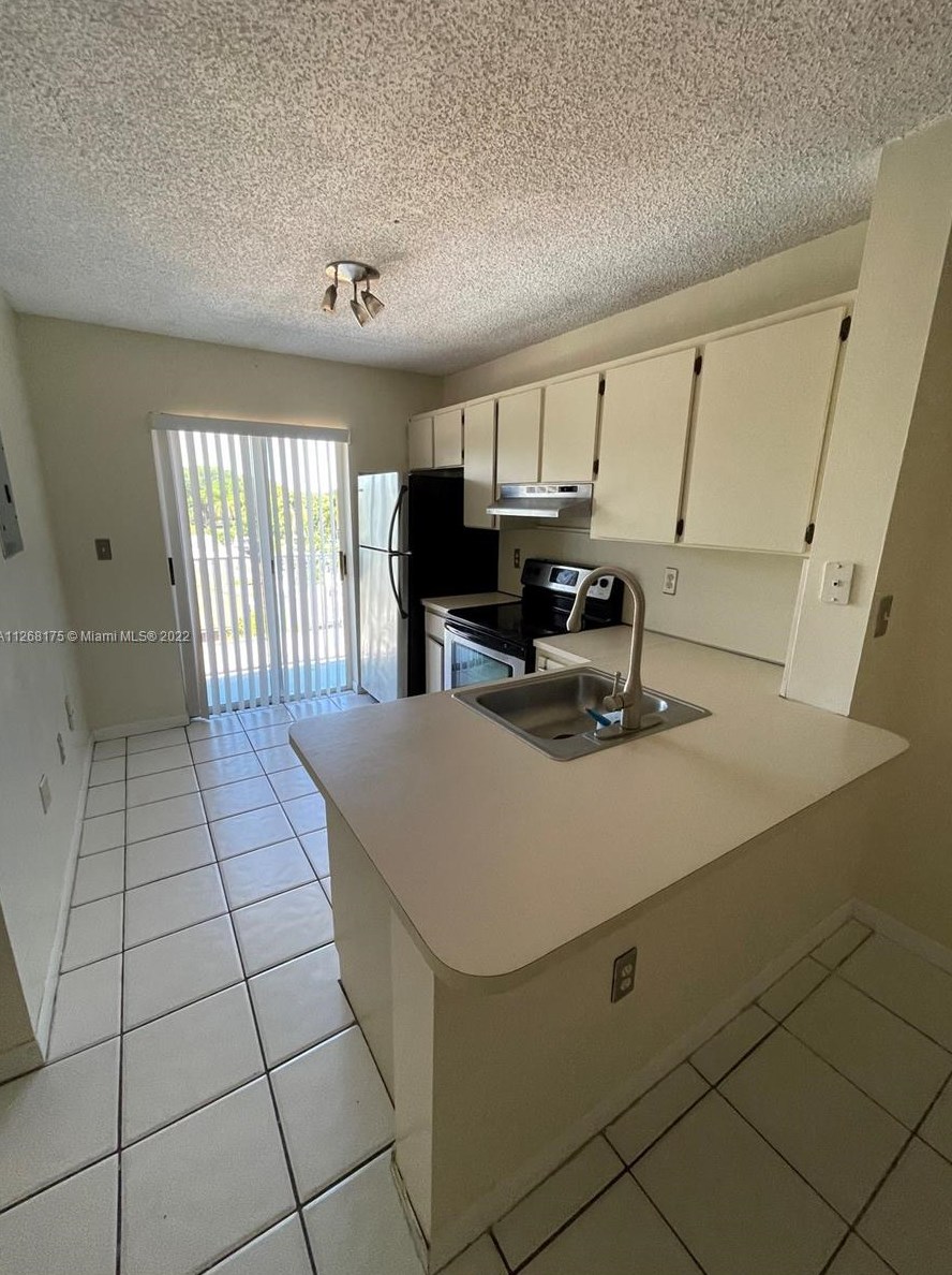 2575 Sw 27th Ave #410, Miami, FL 33133