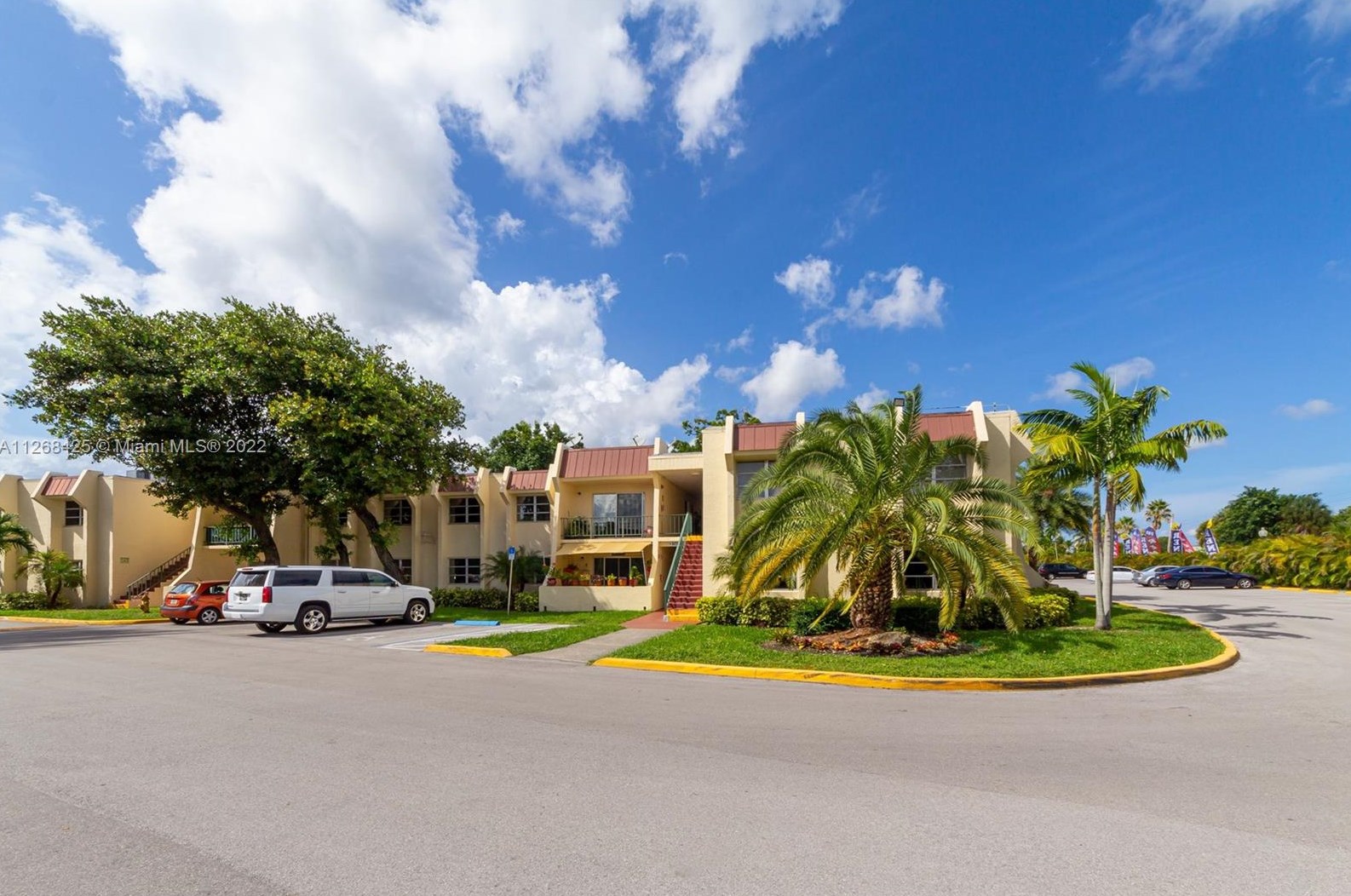 14011 90th Ave, Miami, FL 33176-9038