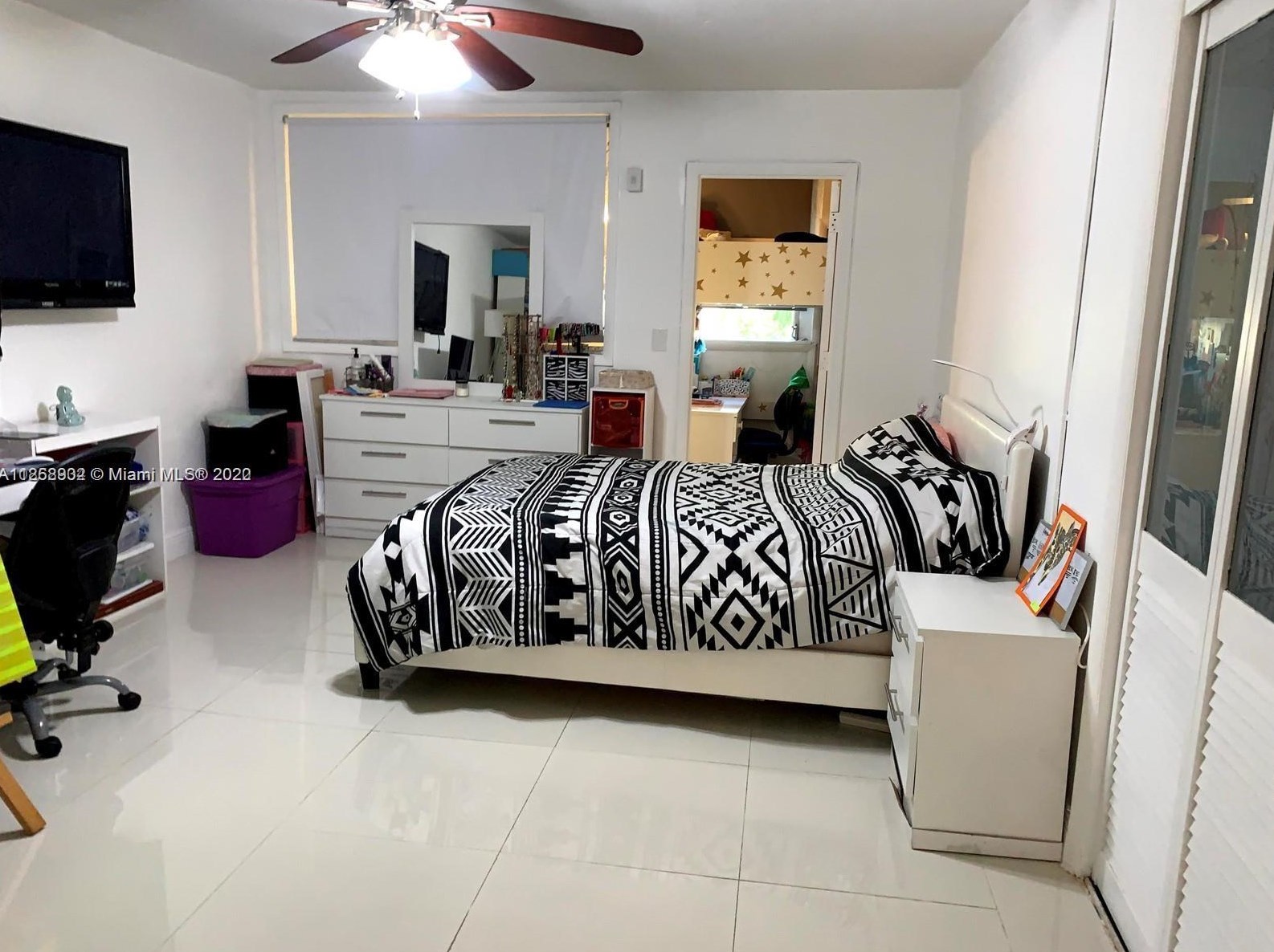 1120 102nd St #7, Miami, FL 33154