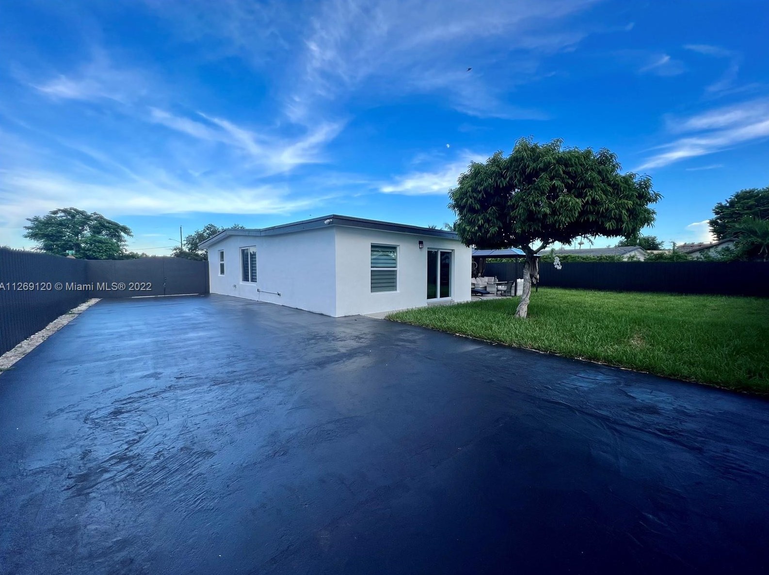 5200 Sw 114th Ct, Miami, FL 33165