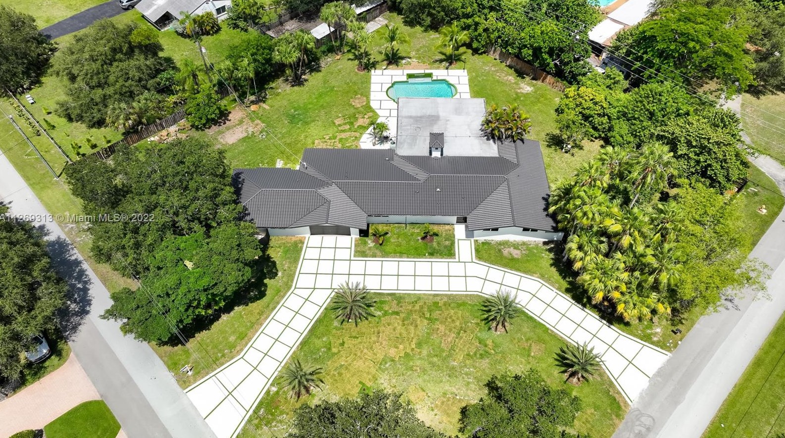 9875 138th St, Miami FL  33176-6725 exterior