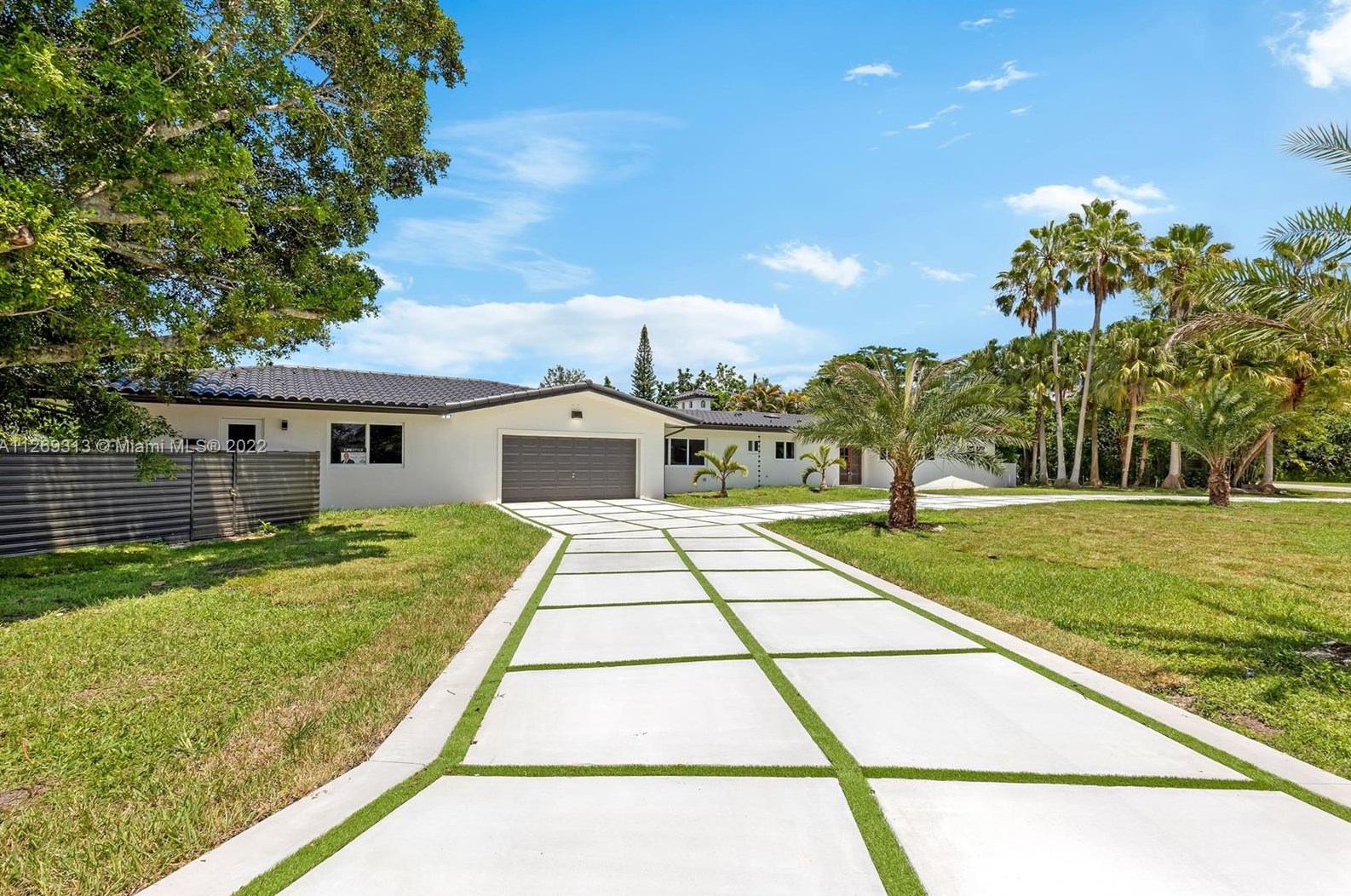 9875 138th St, Miami FL  33176-6725 exterior