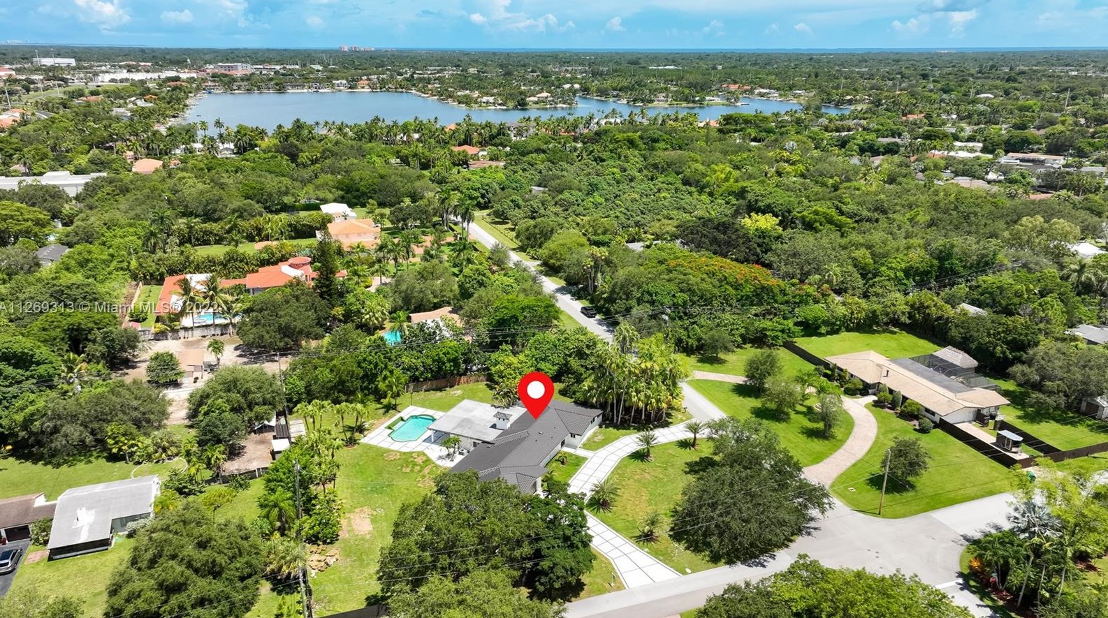 9875 138th St, Miami FL  33176-6725 exterior