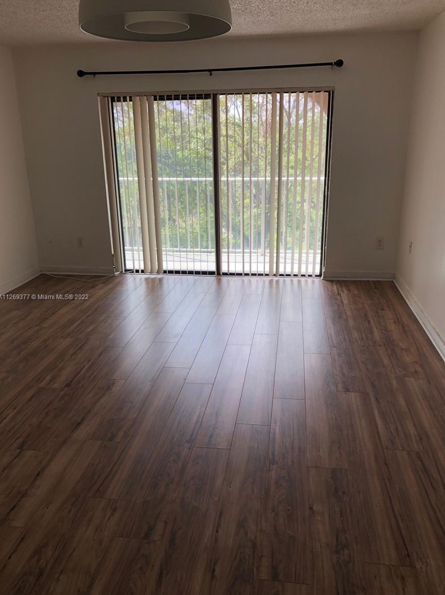 9301 Sw 92 Av #a-402, Miami, FL 33176