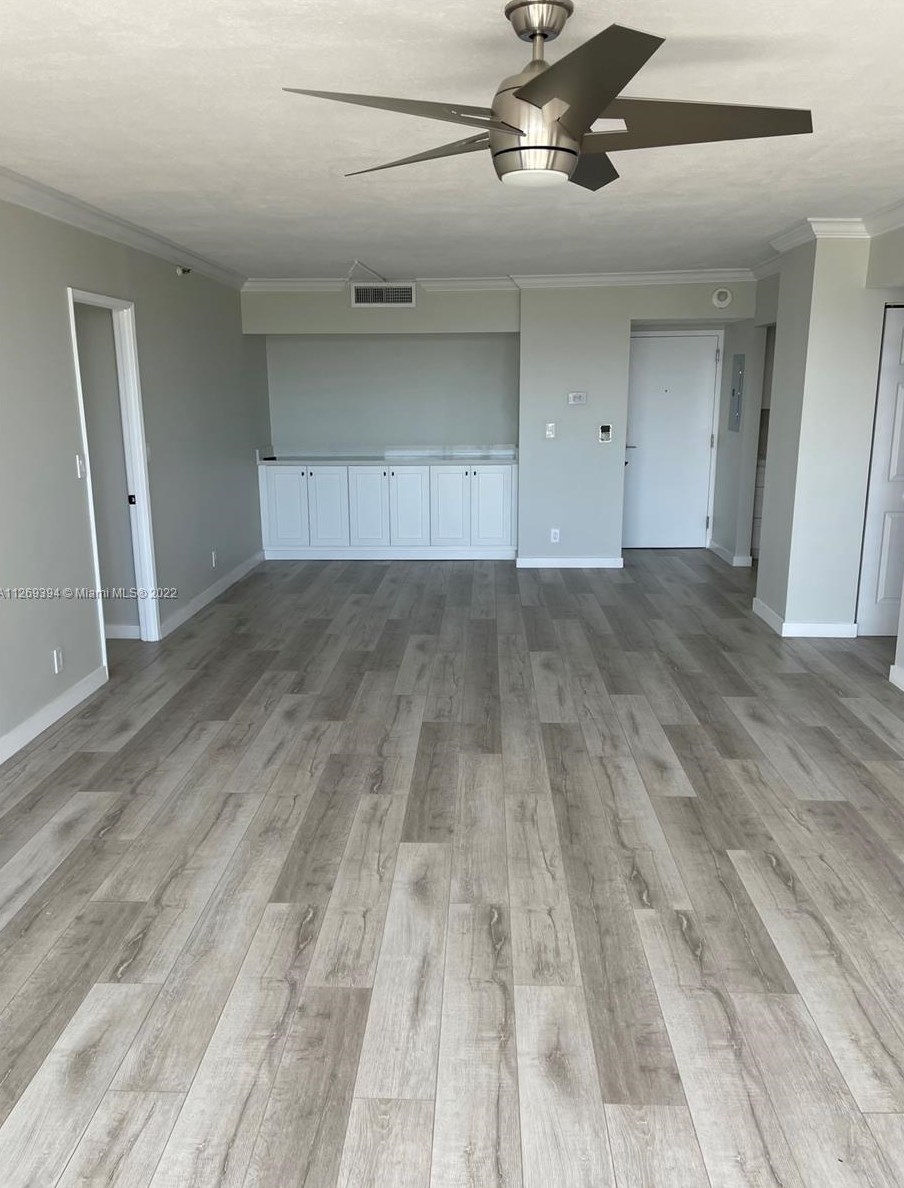 20225 Ne 34th Ct Apt 1216, Miami, FL 33180