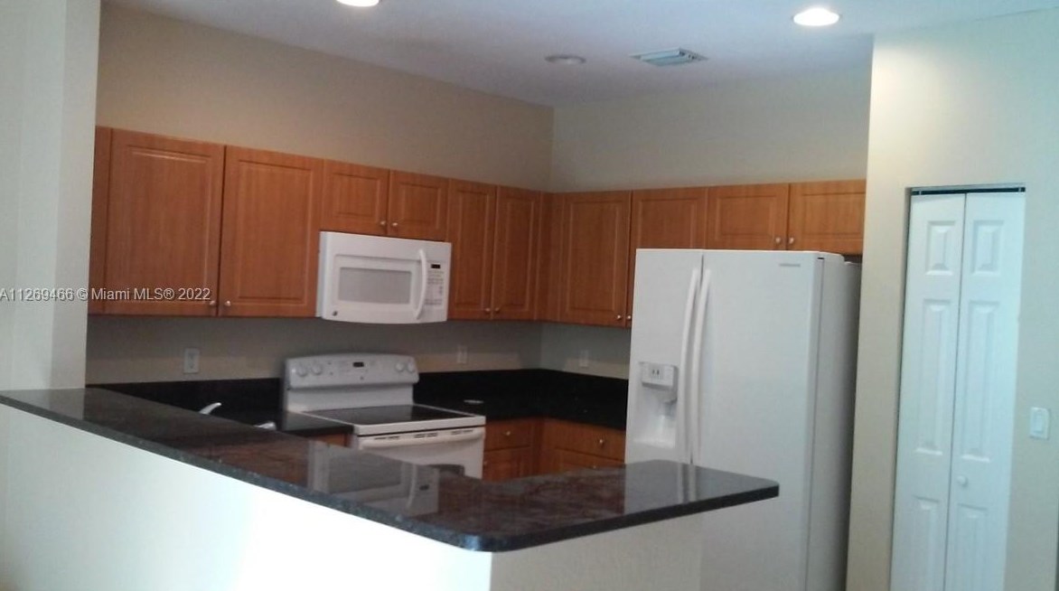 2556 Sw 83rd Ave #101, Hollywood, FL