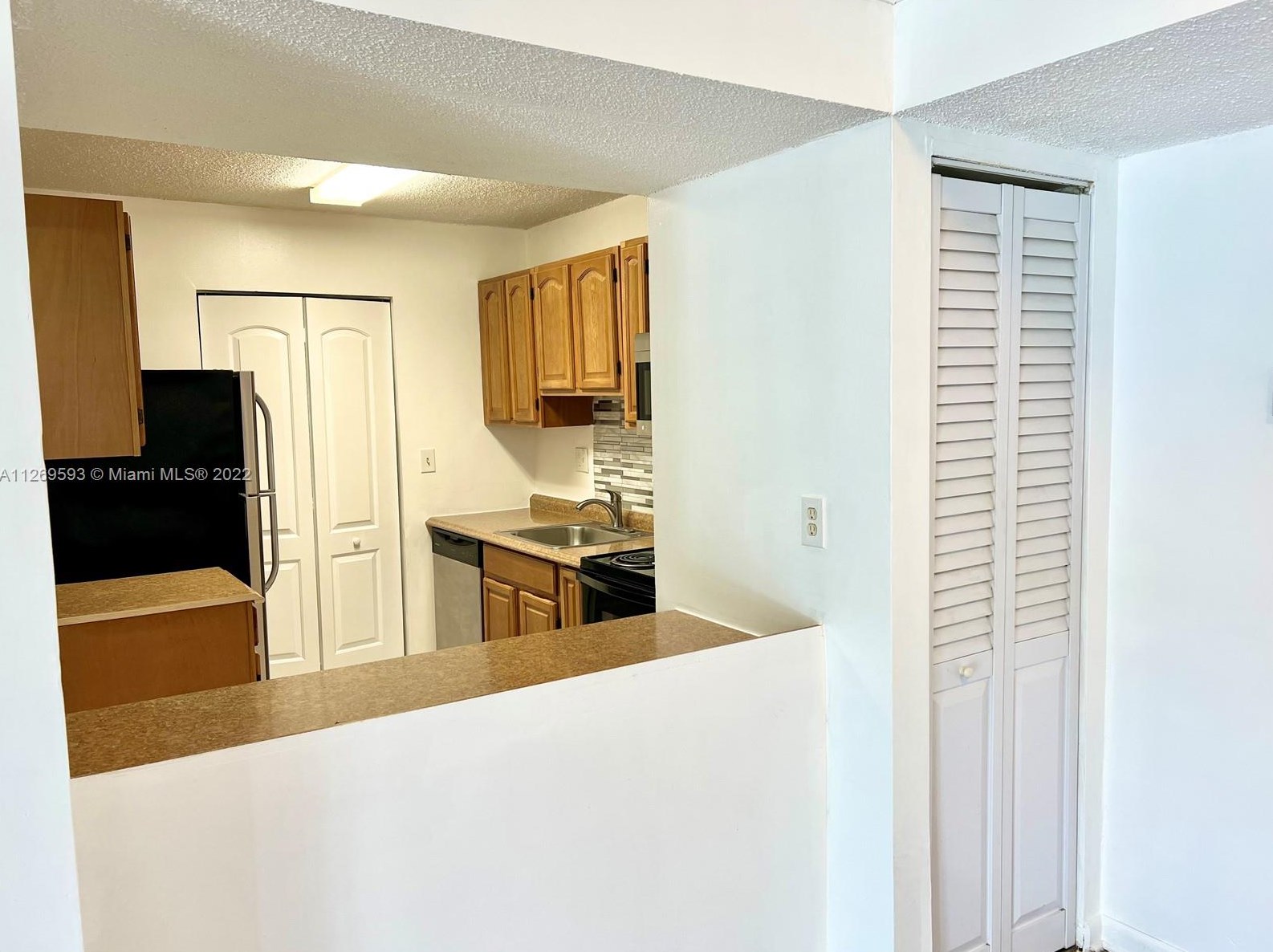 20761 Ne 4th Pl #104, Miami, FL 33179