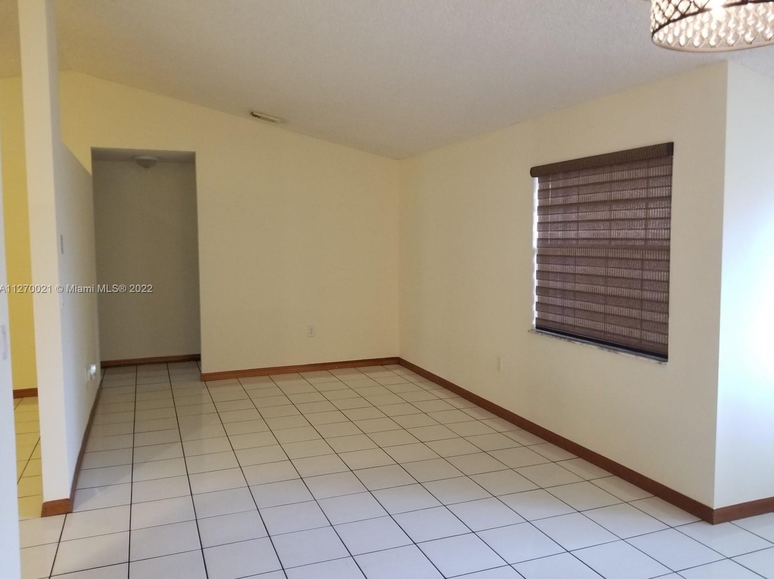 940 Nw 128th Ct, Miami, FL 33182