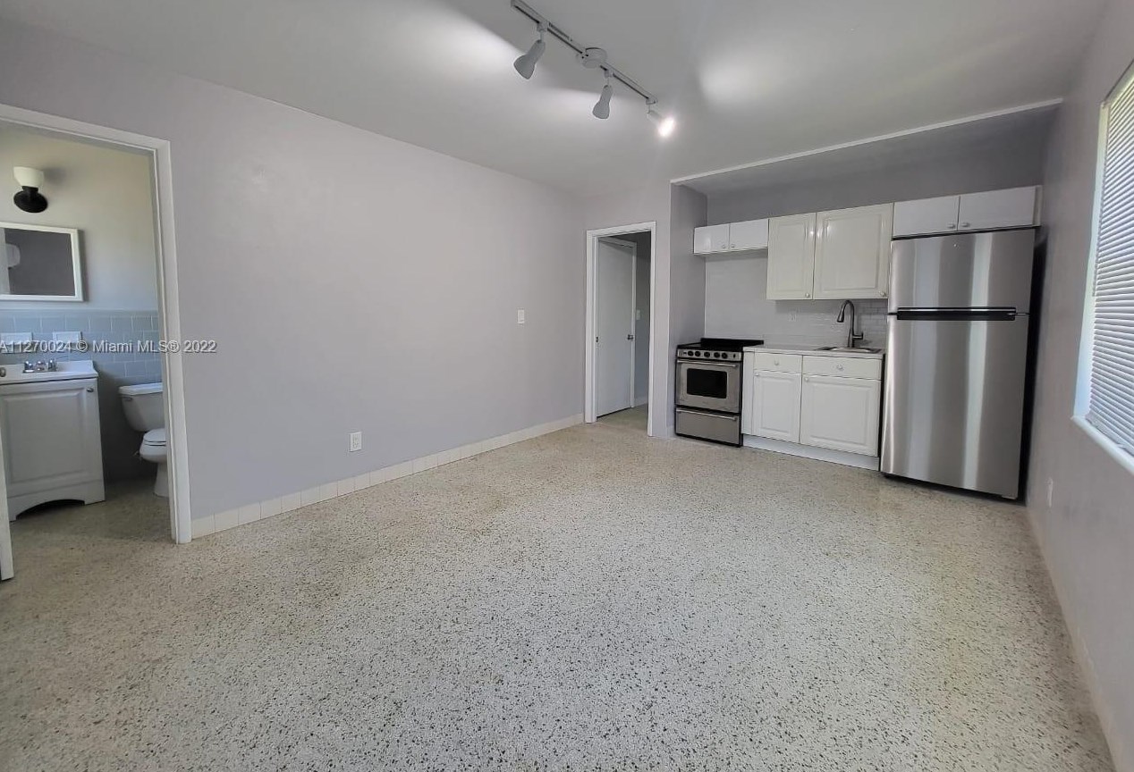 200 Se 3rd St #2, Dania Beach, FL 33004