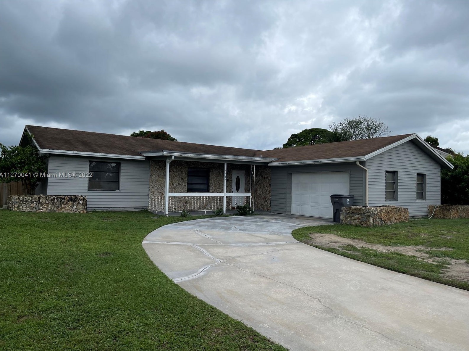 5610 Upland Way, West Palm Beach, FL 33417-5709