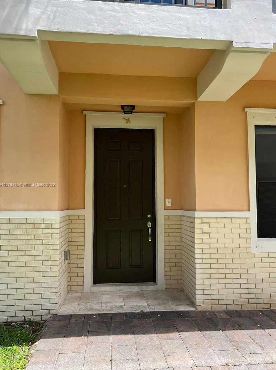 10449 Nw 61 Ln., Miami, FL 33178