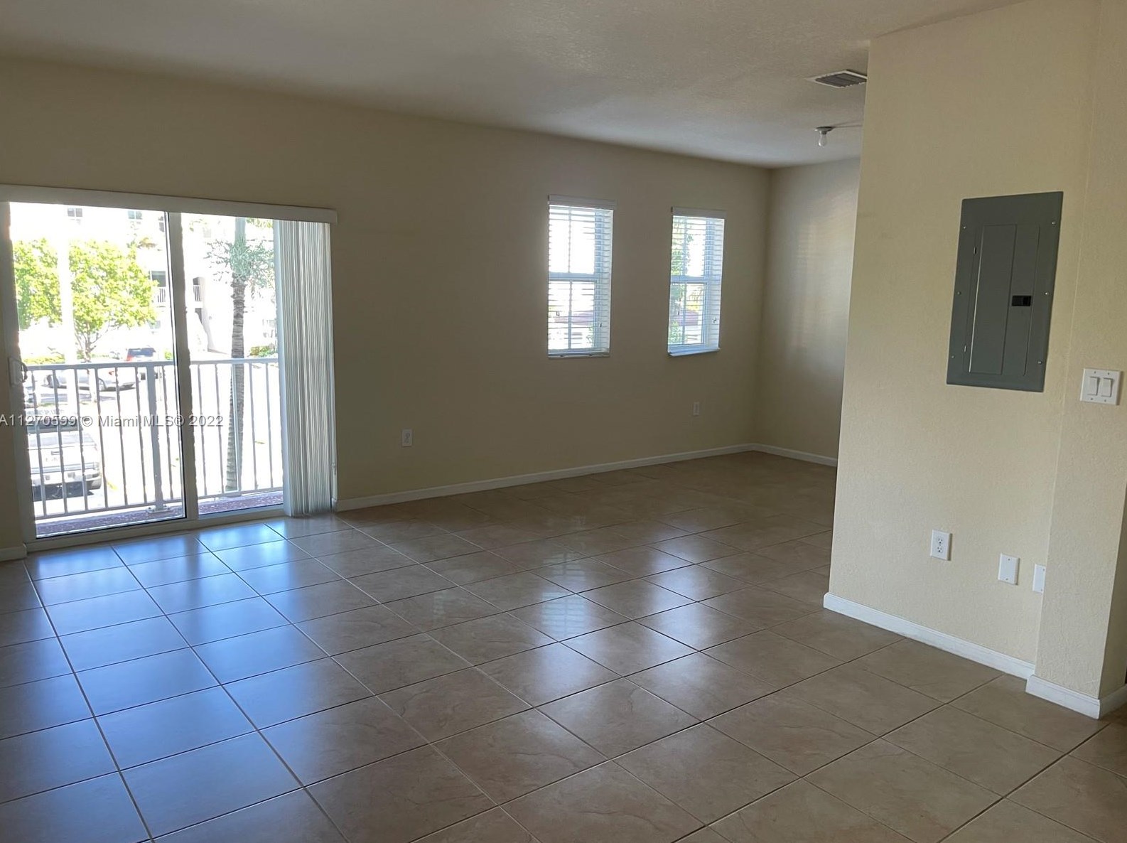 8650 Nw 97th Ave #213, Miami, FL 33178