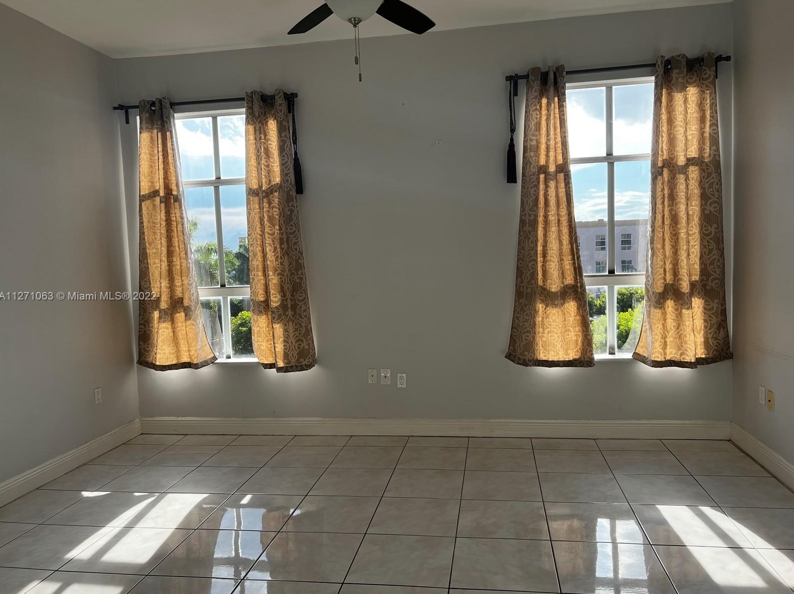 7400 W 20th Ave #408, Hialeah, FL 33016