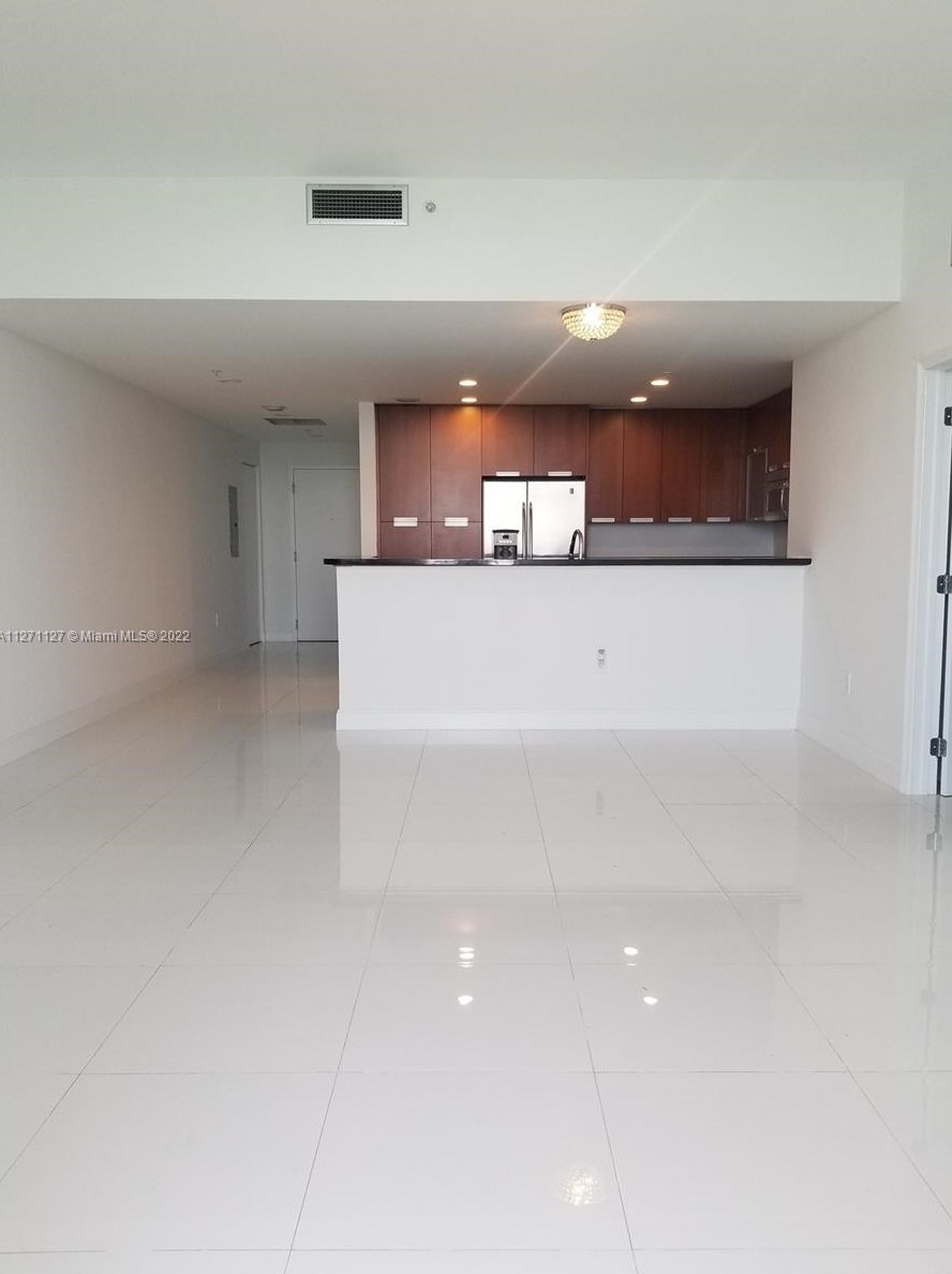 7901 Hispanola Ave Apt 1603, Miami, FL 33141