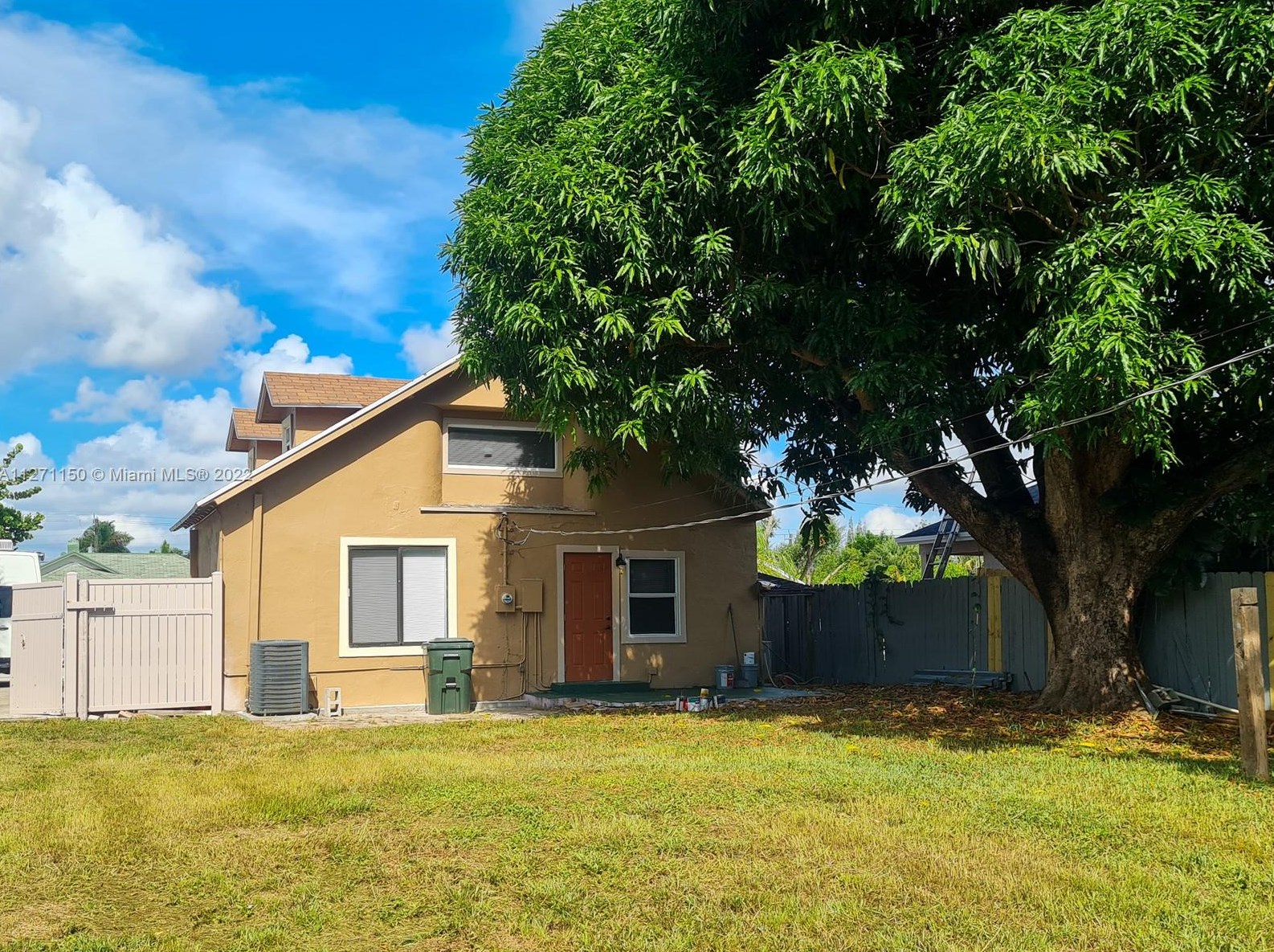 312 Fleming Ave, Lake Worth, FL 33463