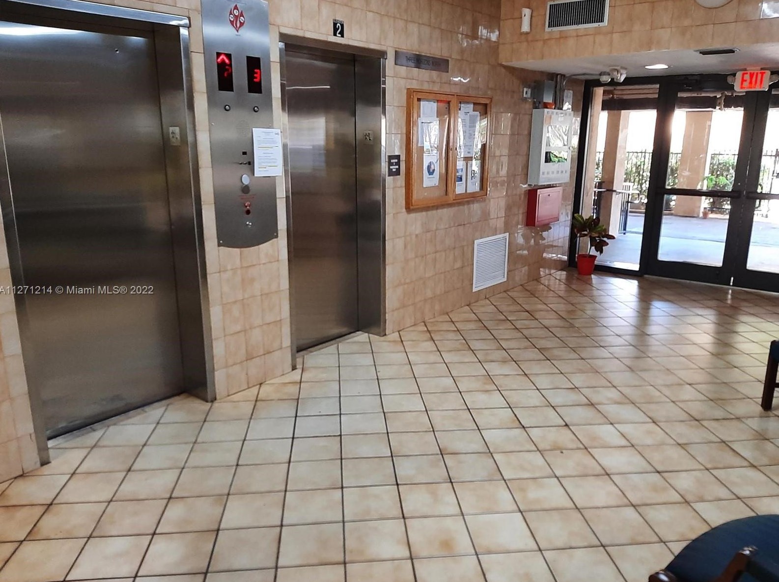 1470 Ne 125th Ter #702, Miami, FL 33161