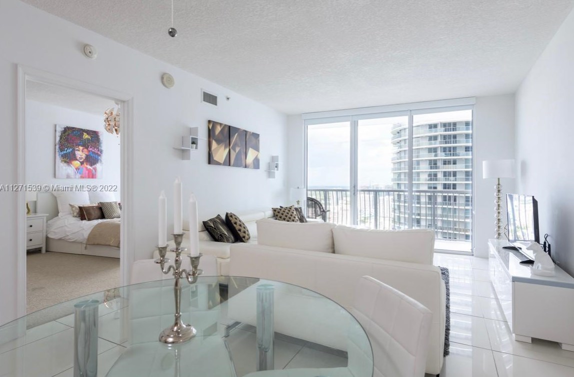 1750 N Bayshore Dr #4209, Miami, FL 33132