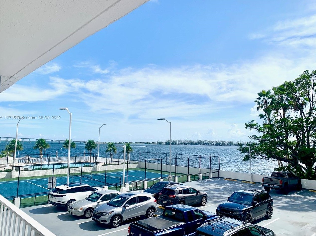 200 Se 15th Rd #3j, Miami, FL