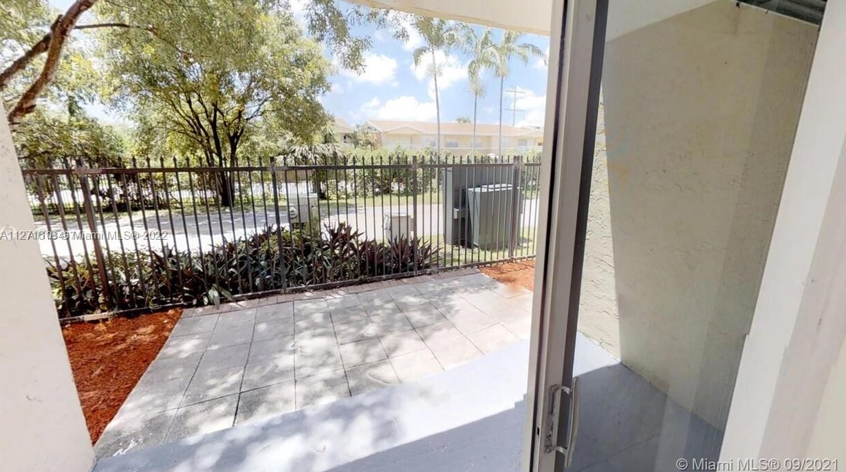 4800 Nw 79th Ave Apt 106, Miami, FL 33166