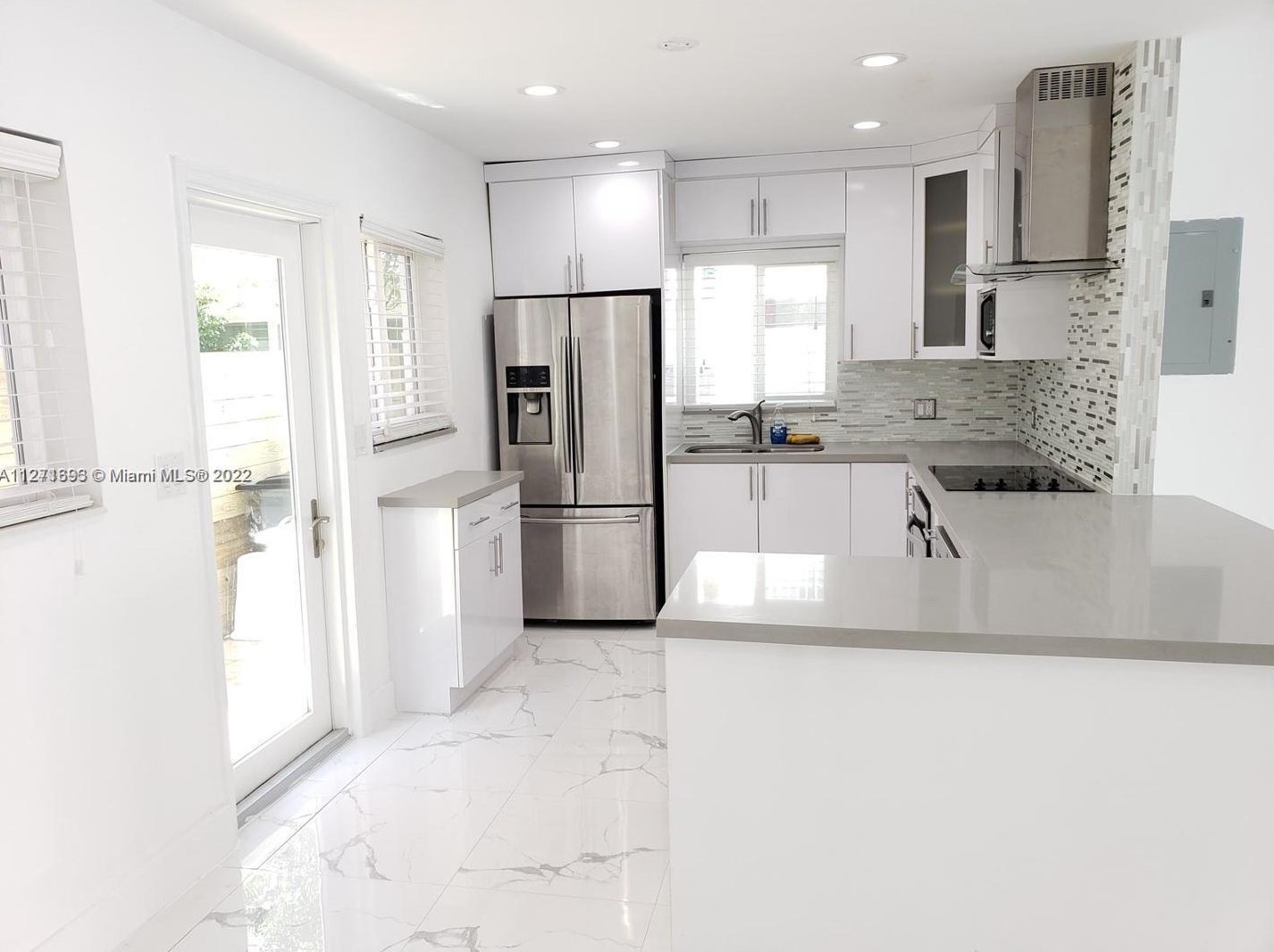 7322 Gary Ave #7322, Miami, FL 33141