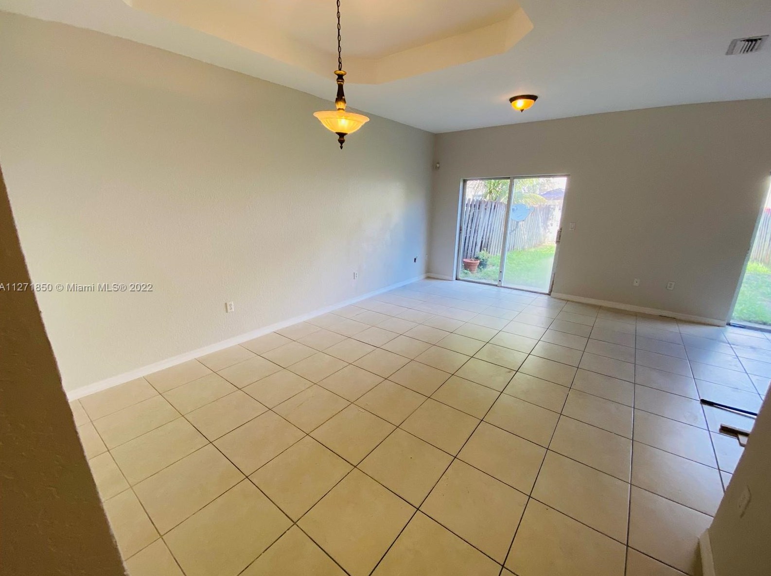 4947 Sw 135th Way, Hollywood, FL 33027