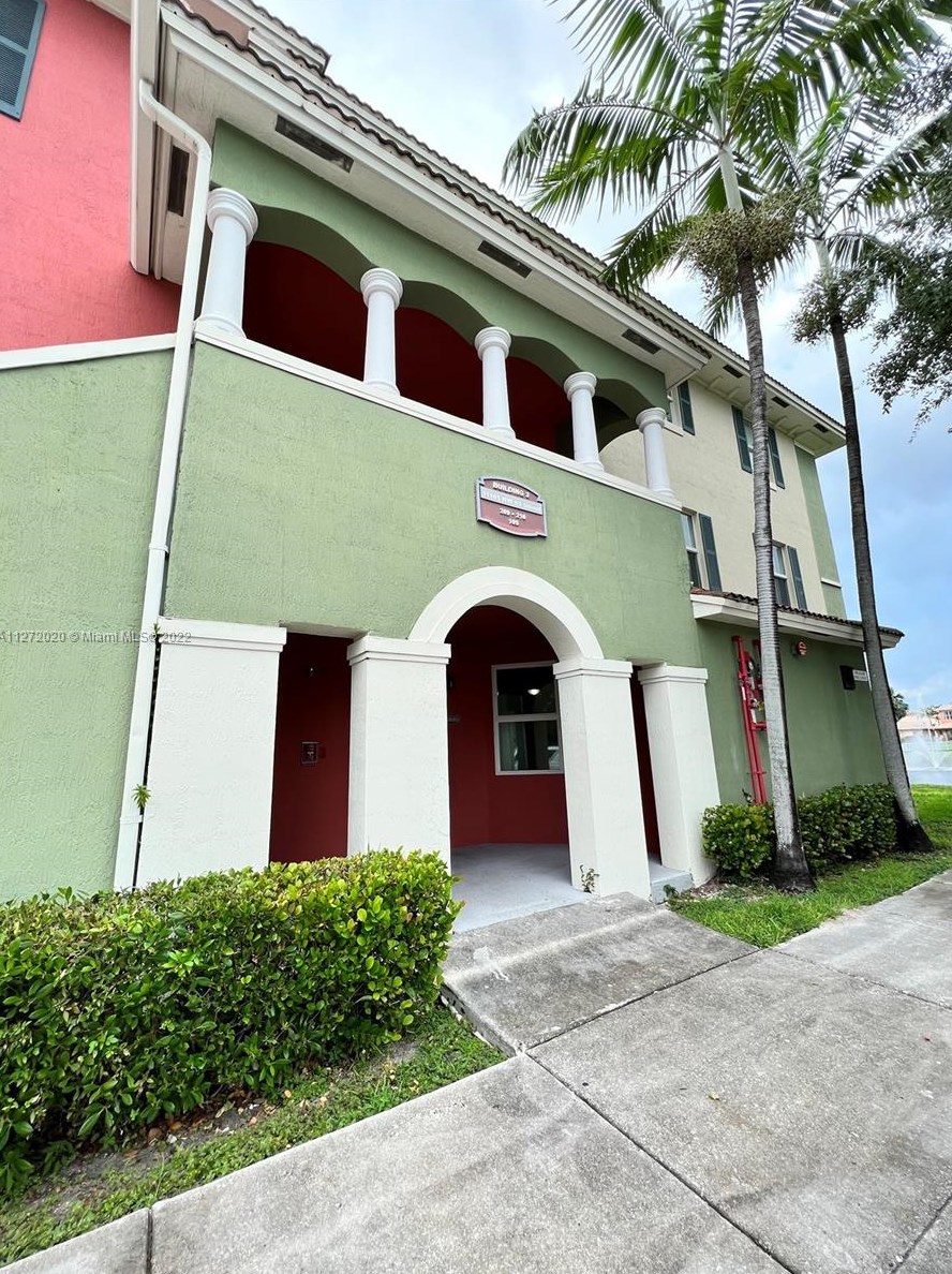 11101 Nw 83rd St #105, Miami, FL 33178