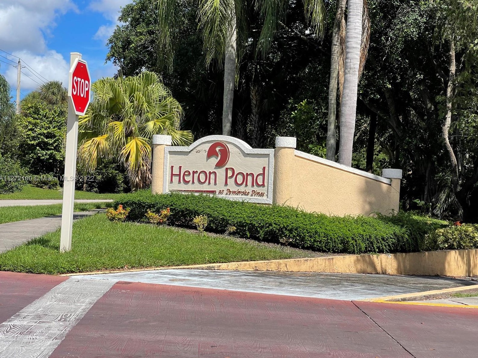 241 Sw 84th Ave Apt 103, Hollywood, FL 33025