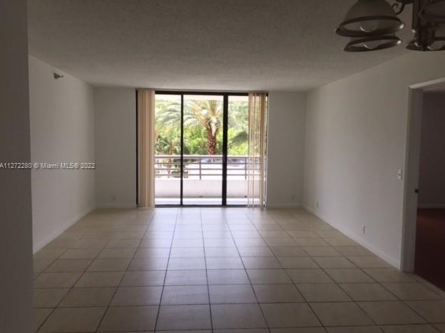 3300 Ne 191st St Apt 308, Miami, FL 33180