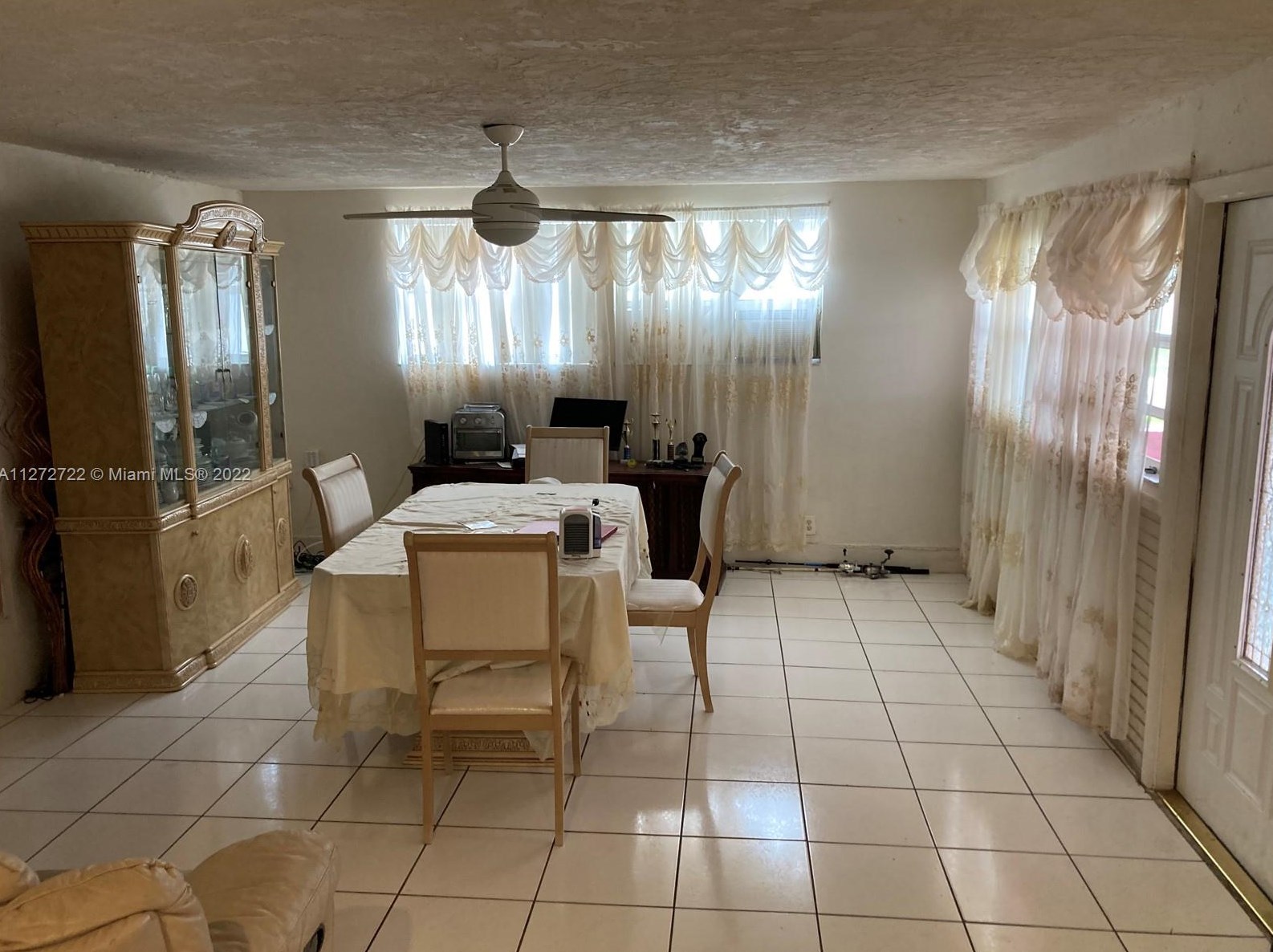 2719 Wiley St, Hollywood, FL 33020-5772