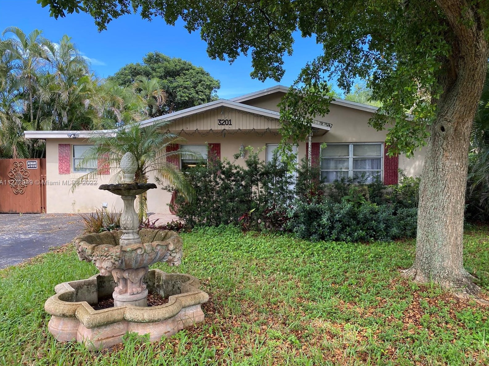 3201 72nd Way, Hollywood, FL 33024-2424