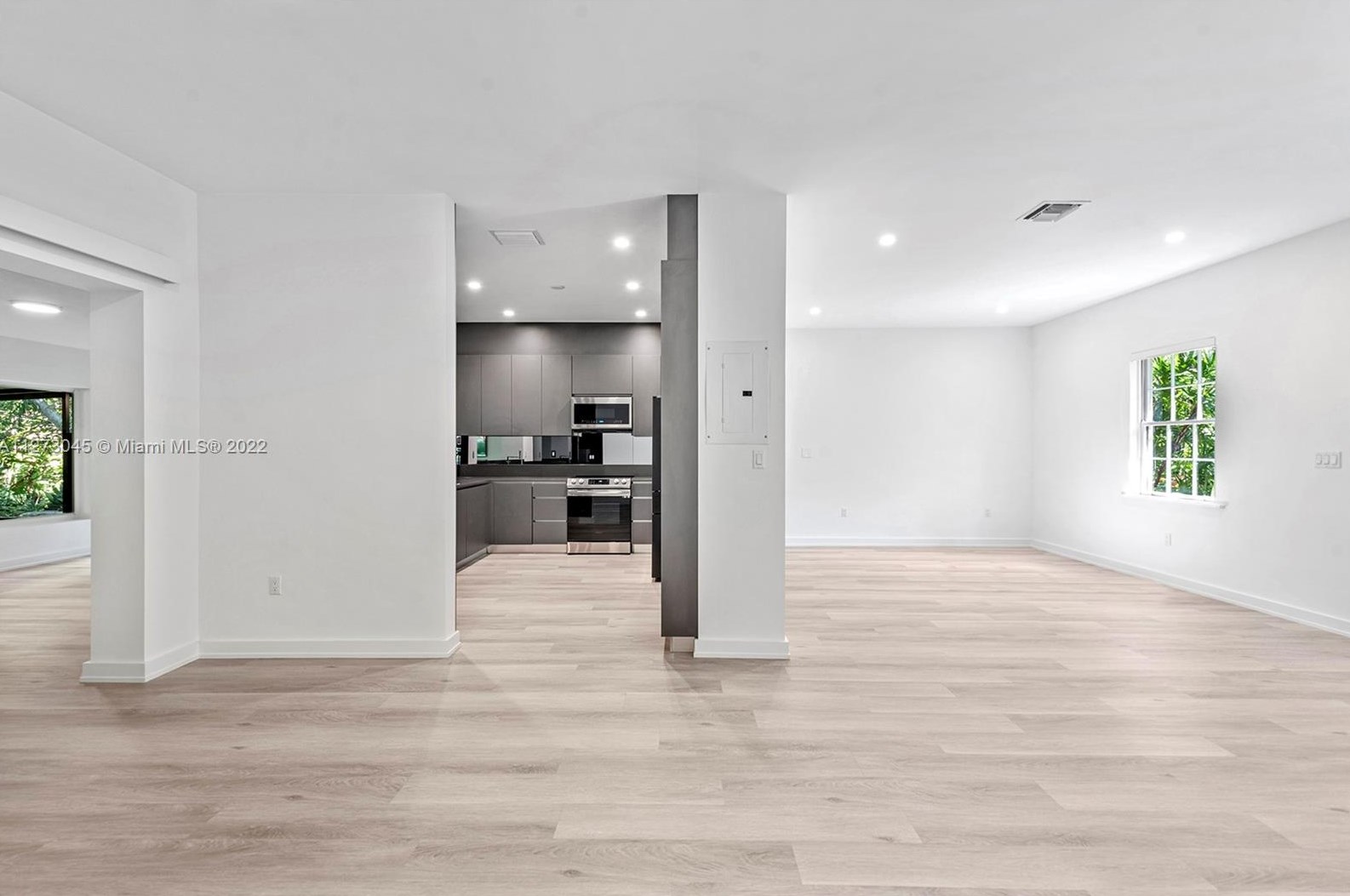 4030 S Douglas Rd, Miami, FL 33133