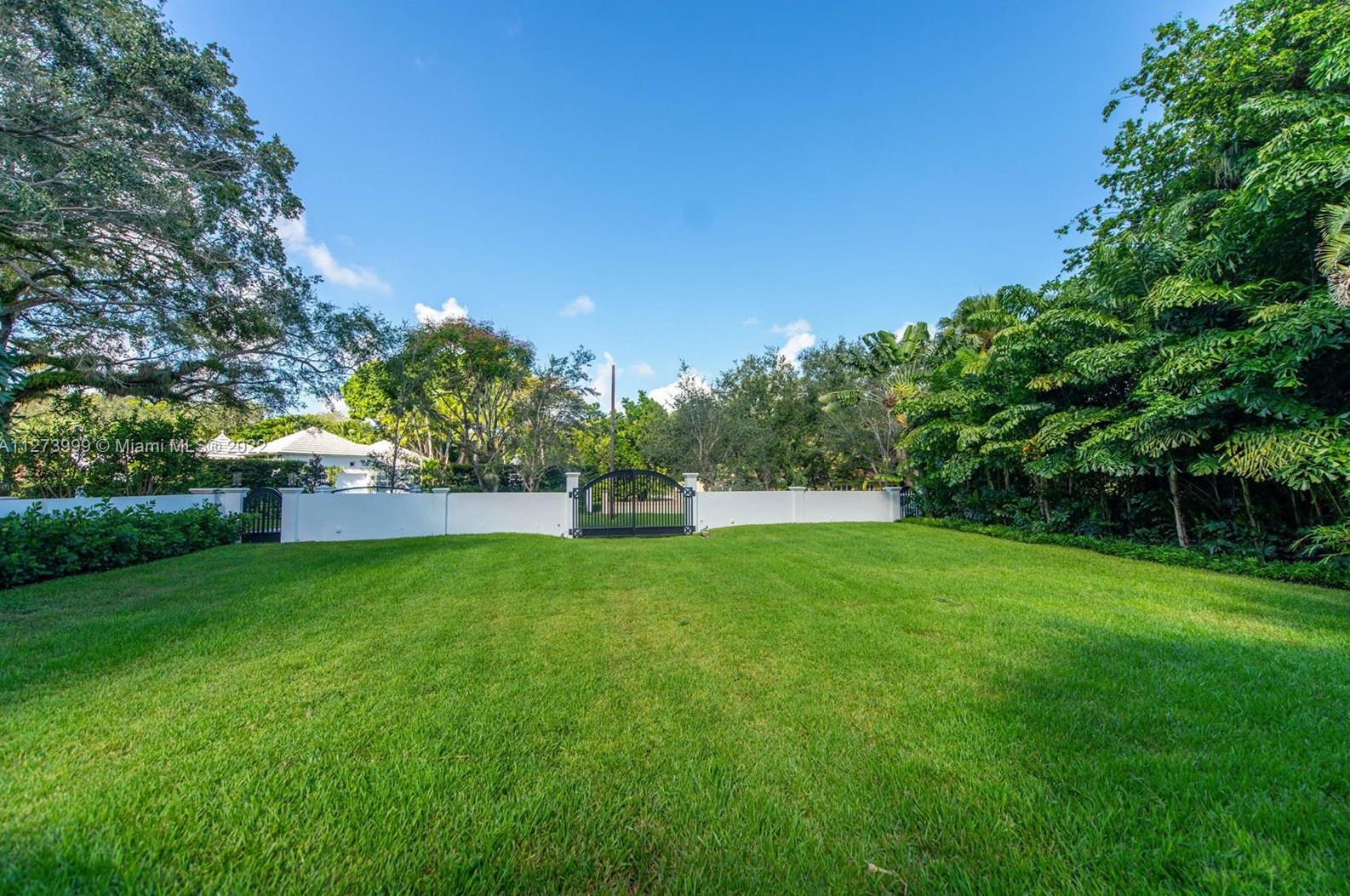 9990 Old Cutler Rd, Miami FL 33170-6550 exterior