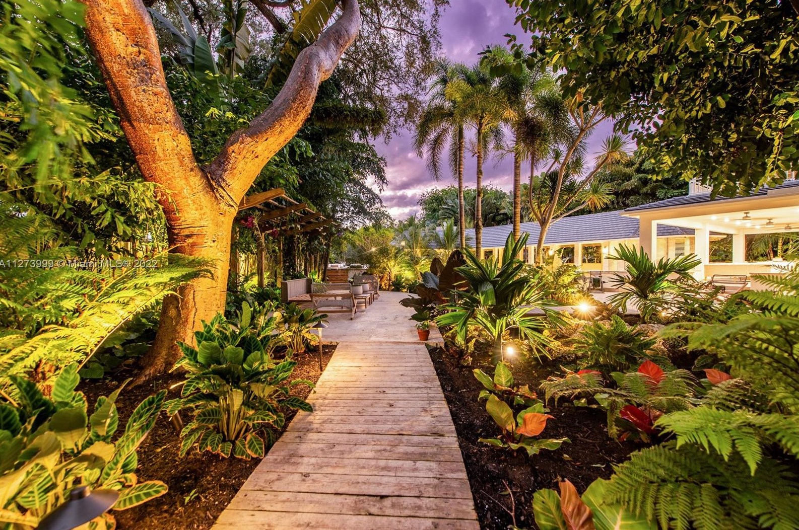 9990 Old Cutler Rd, Miami FL 33170-6550 exterior