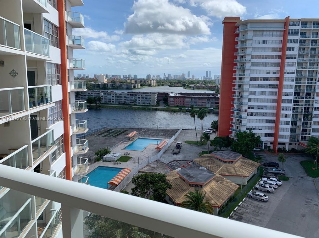 1301 Ne Miami Gardens Dr Apt 1021w, Miami, FL