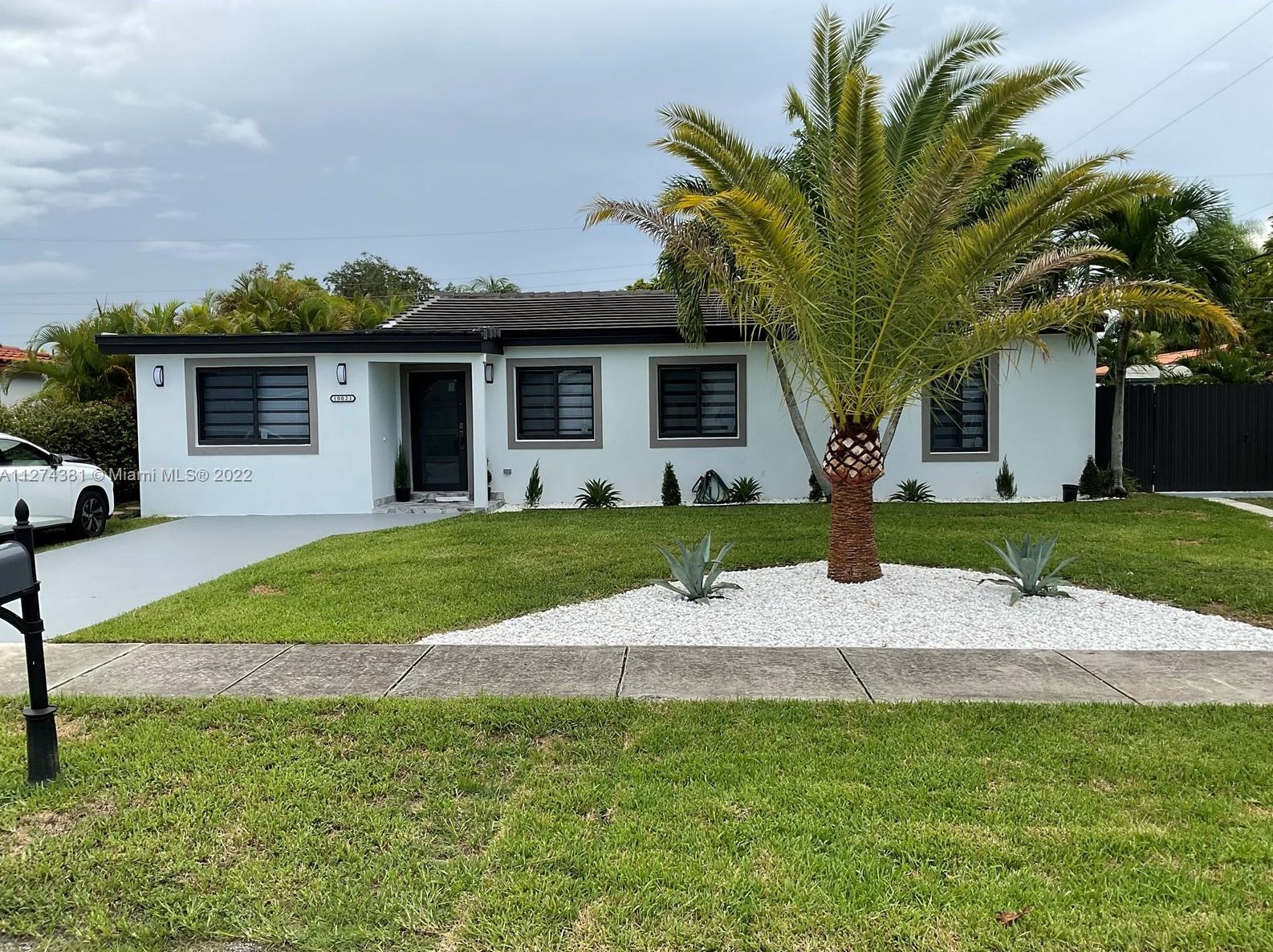 10021 35th Ter, Miami, FL 33165-3832