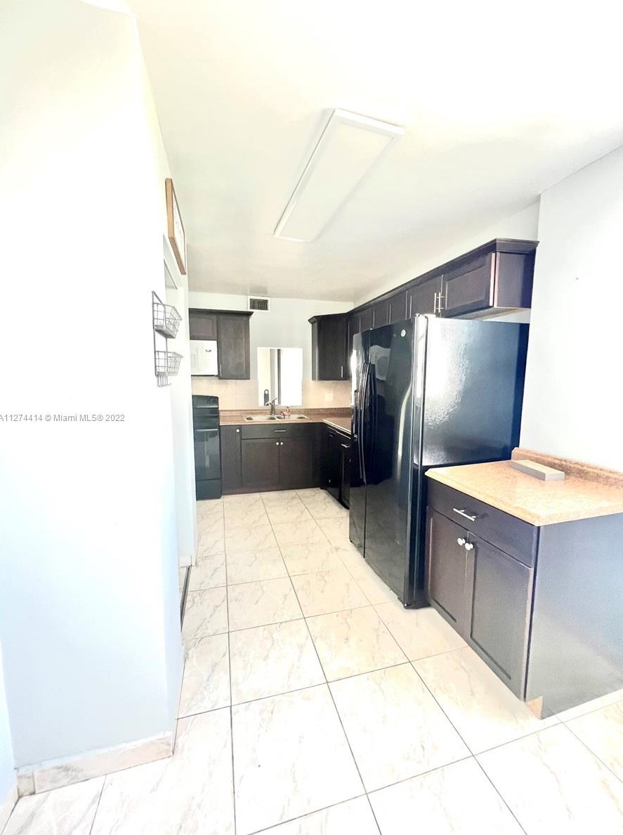3660 Ne 166th St #615, Miami, FL 33160