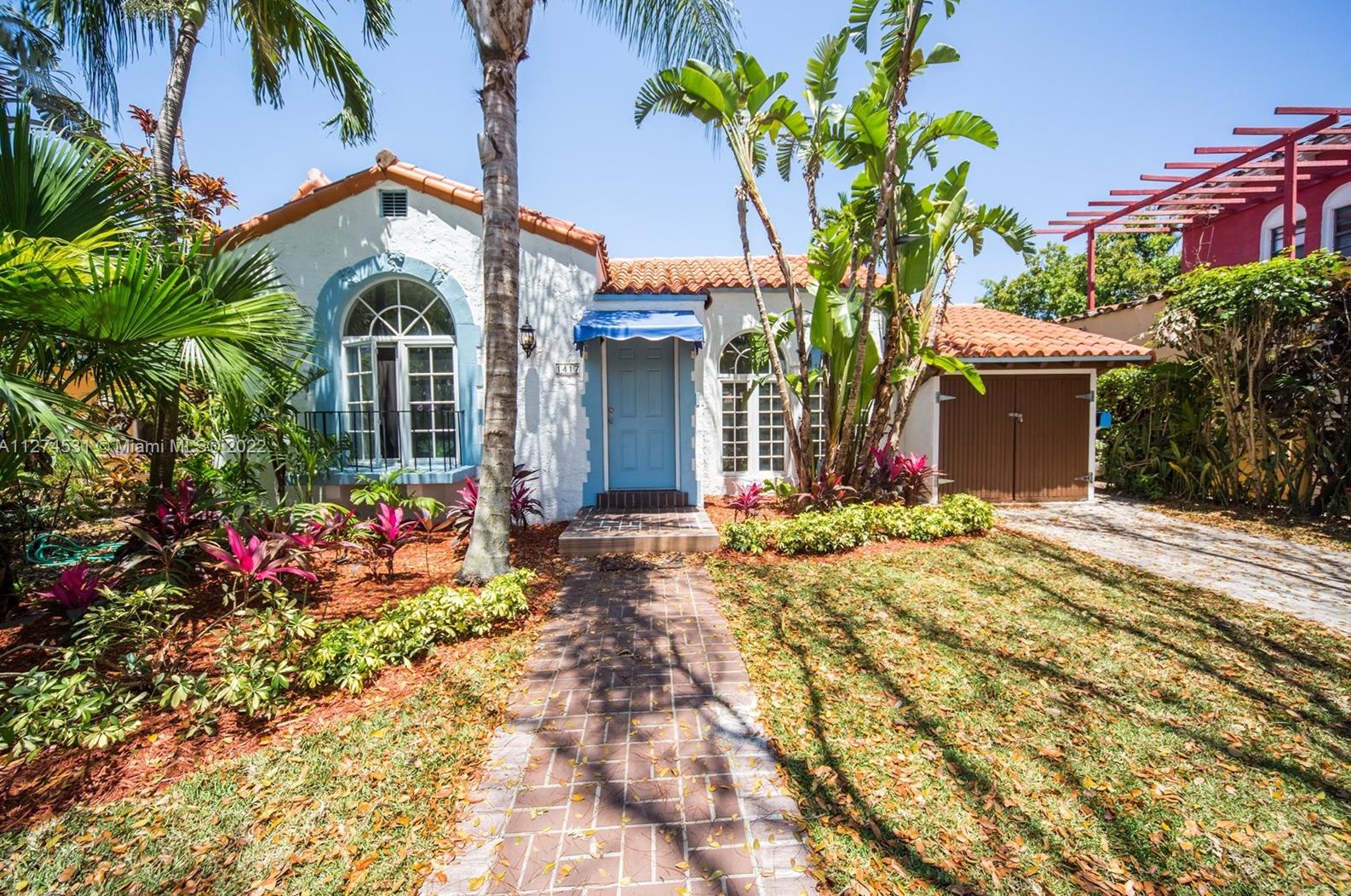 1417 Santa Cruz Ave, Miami, FL 33134-2257