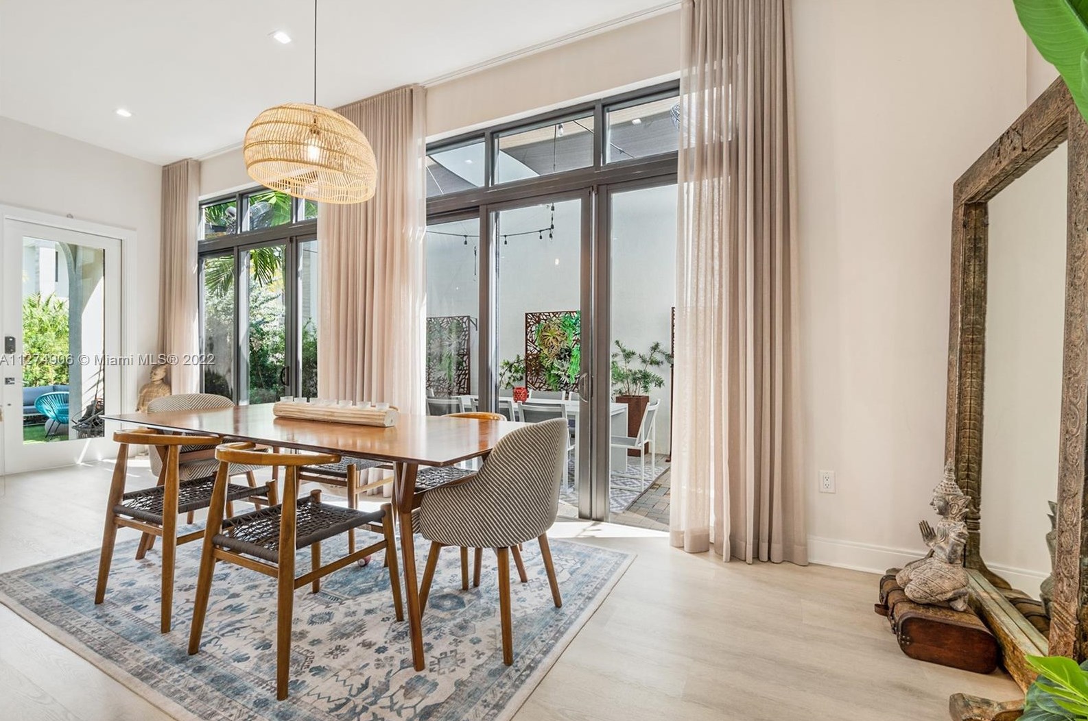 8253 44 Ter, Miami FL 33185-5323 exterior