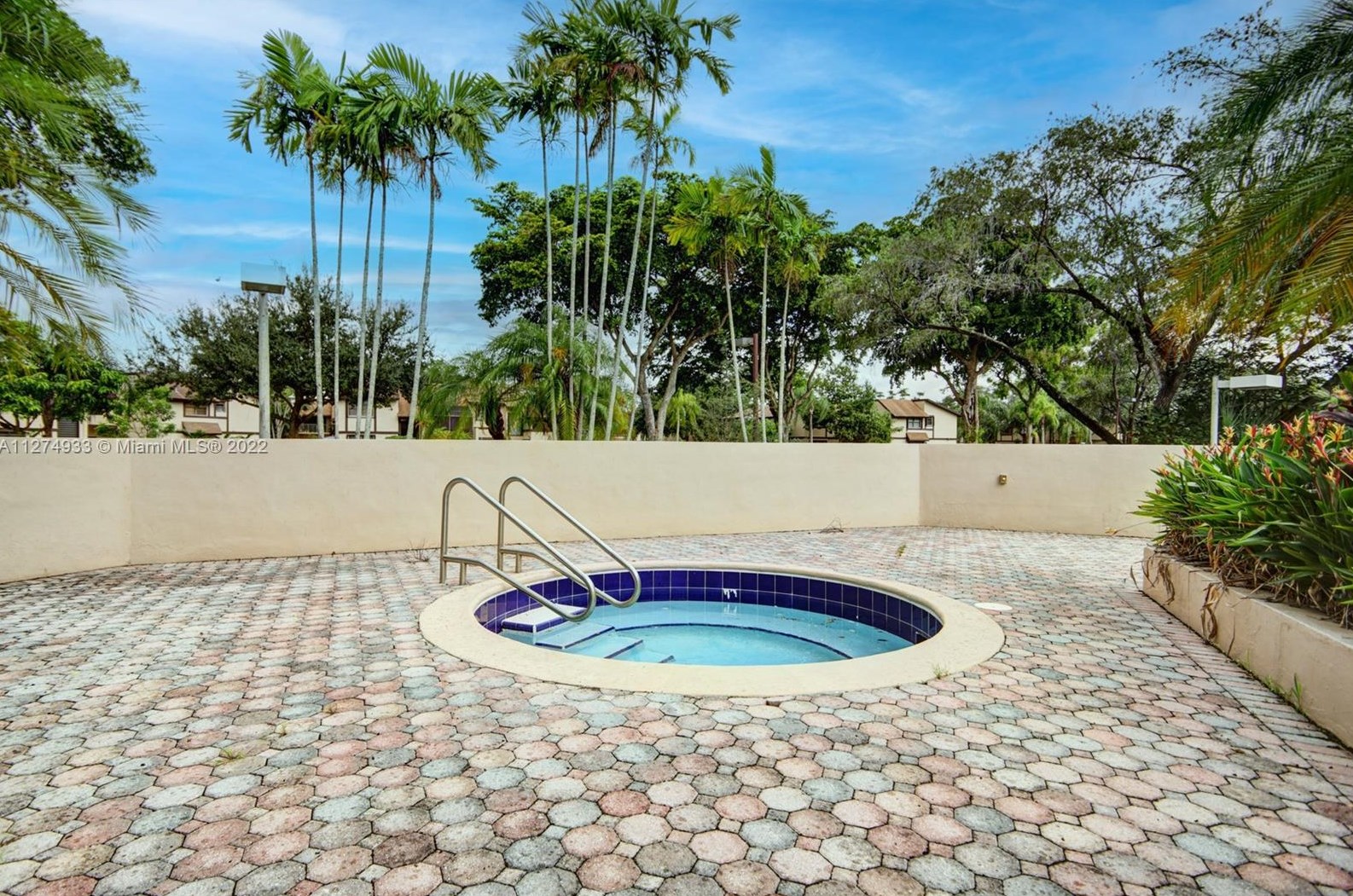 2031 96th Ter, Hollywood FL  33024-3010 exterior