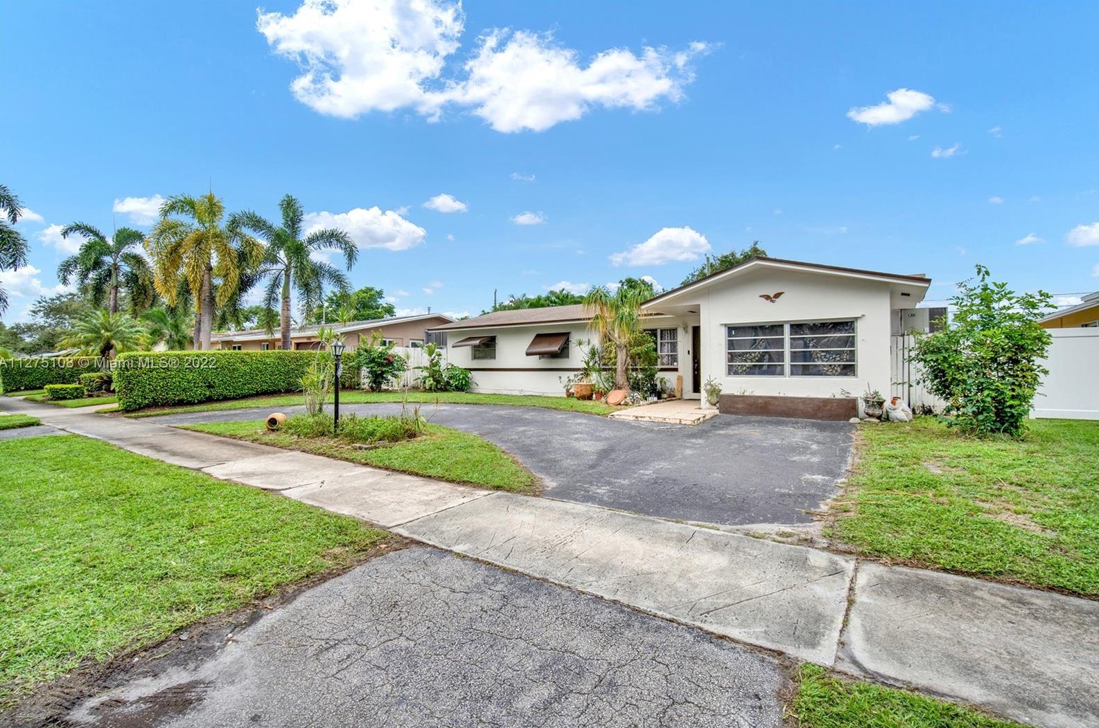 4212 Taft St, Hollywood FL  33021-4258 exterior