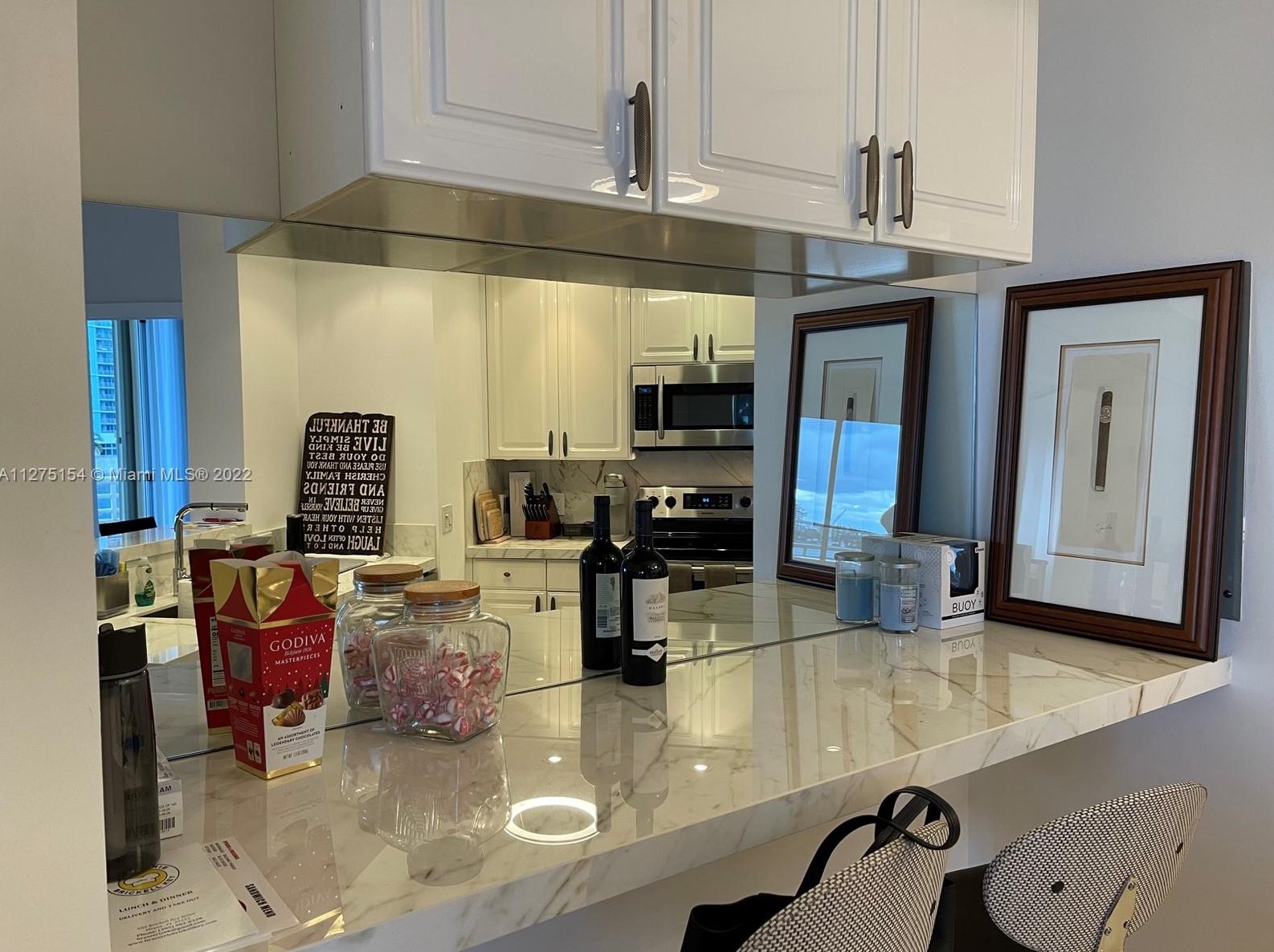 888 Brickell Key Dr, Miami FL  33131-2600 exterior