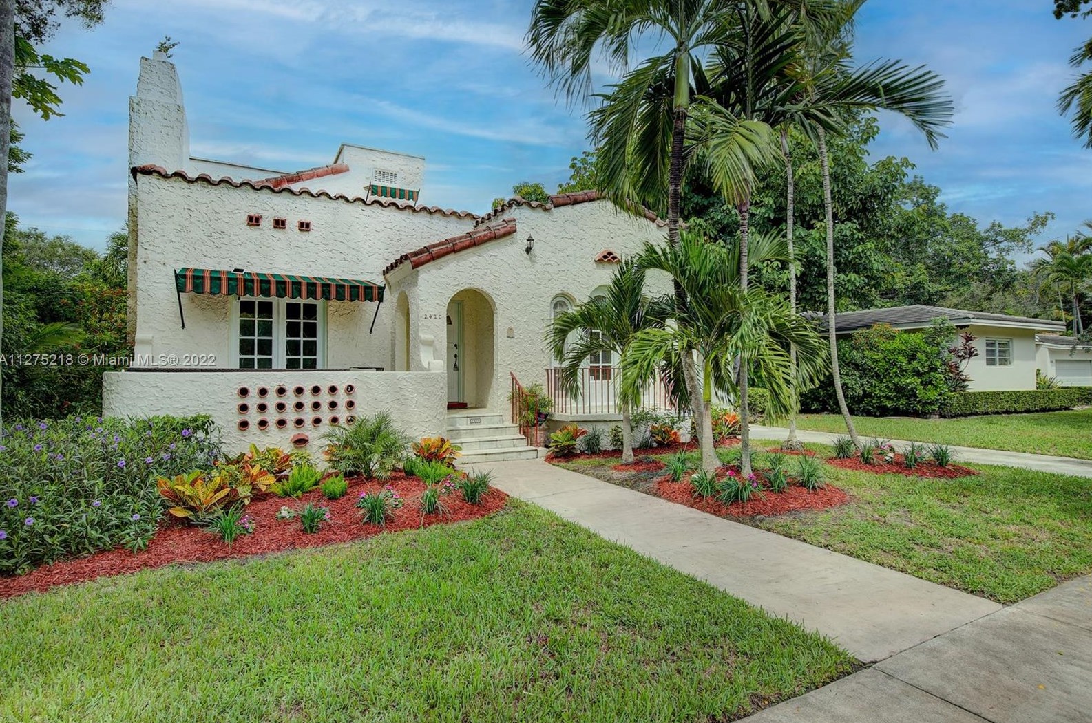 2420 Madrid St, Miami, FL 33134-5529