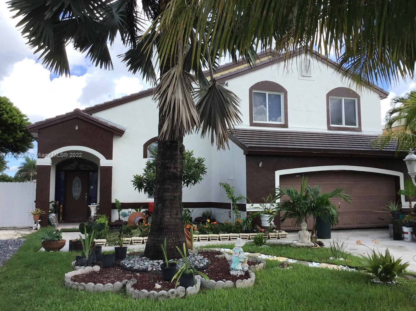 16163 72nd Ter, Miami, FL 33193-2942